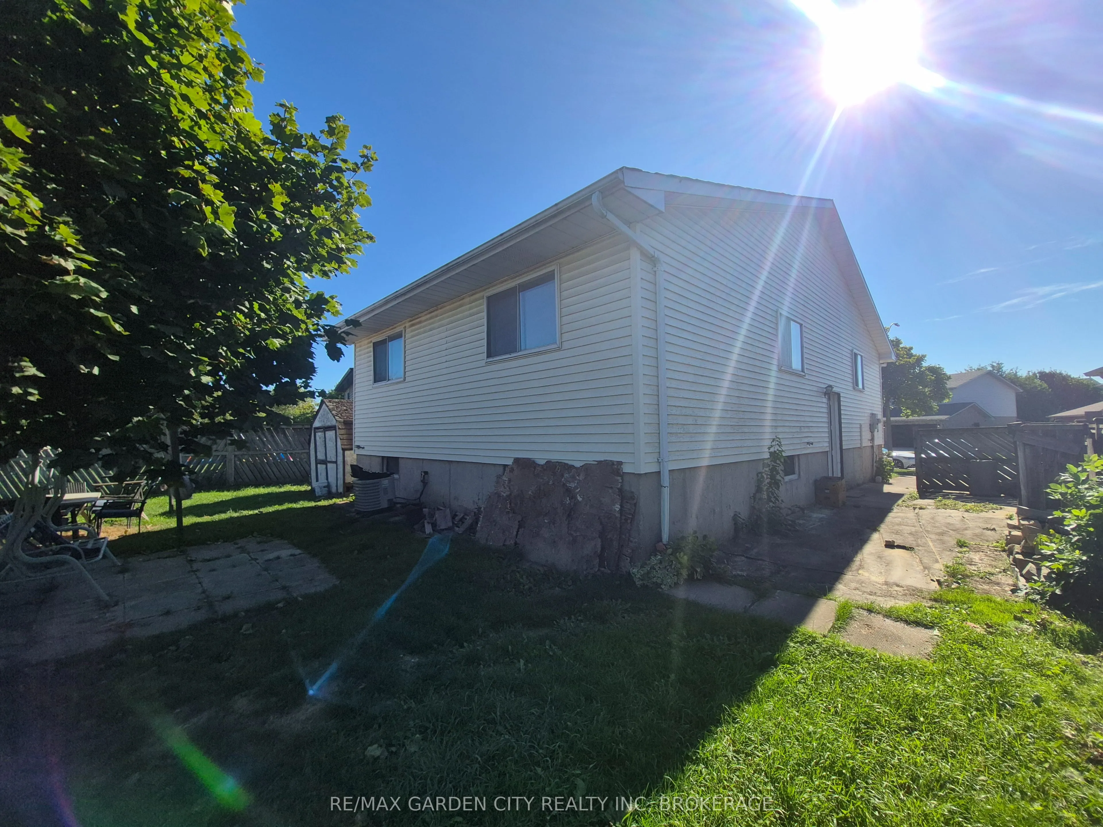 74 Commerford Street