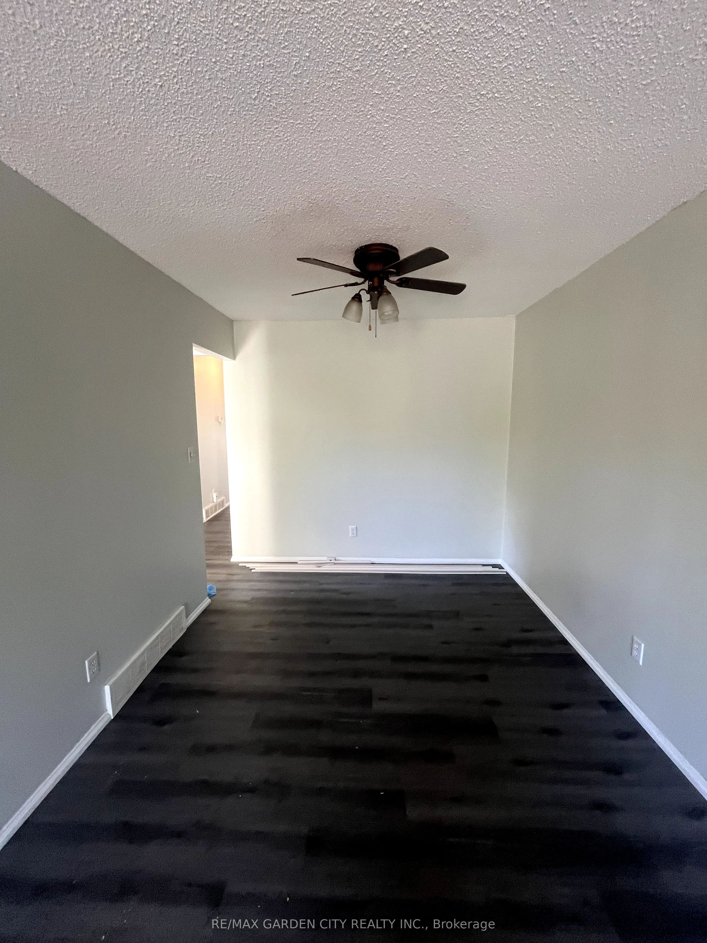 48 Rainbow Court