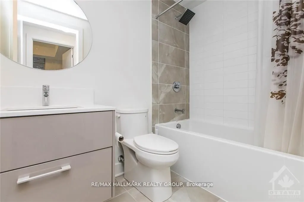 255 Bay Street, Ottawa, #905