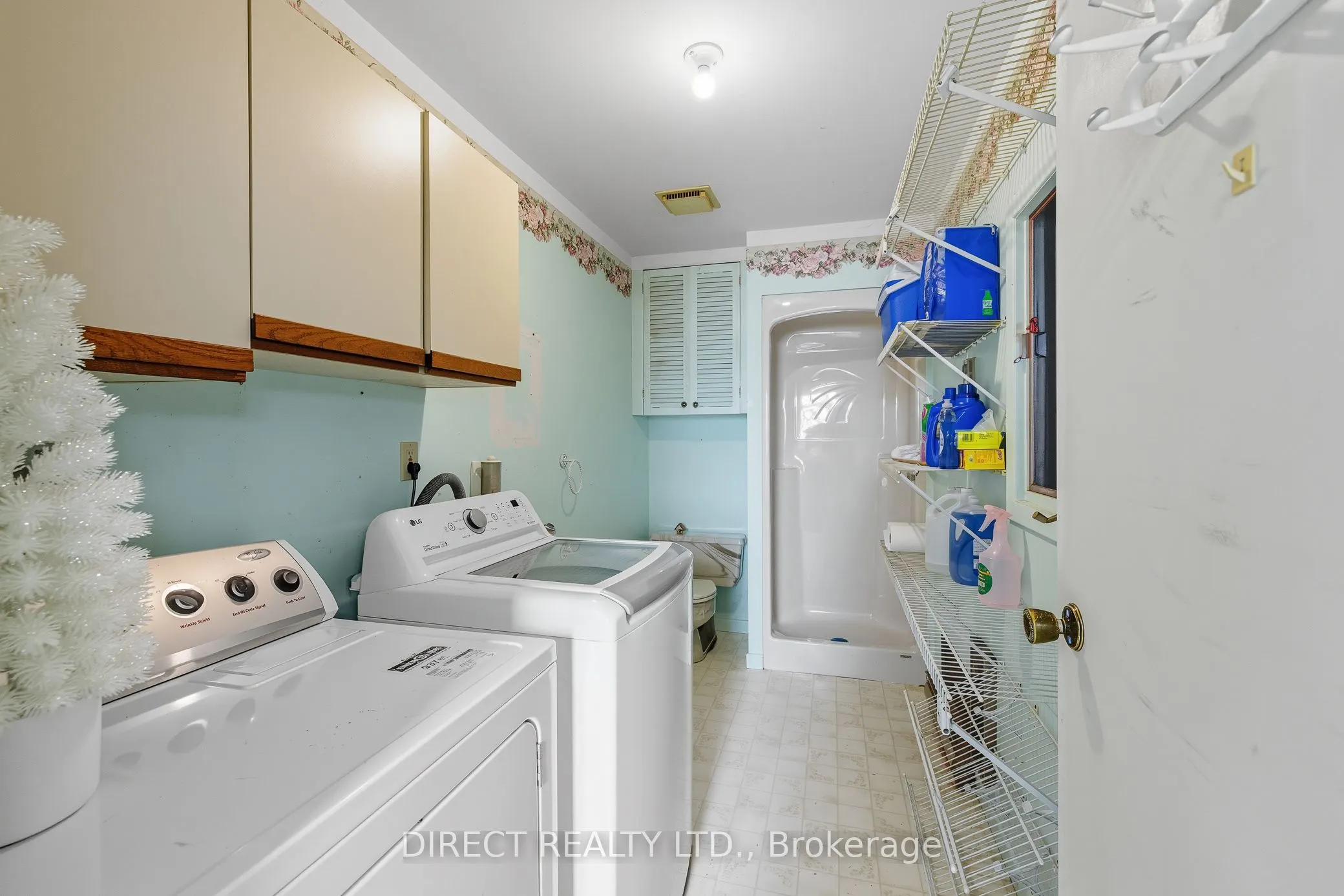 15753 Loyalist Parkway