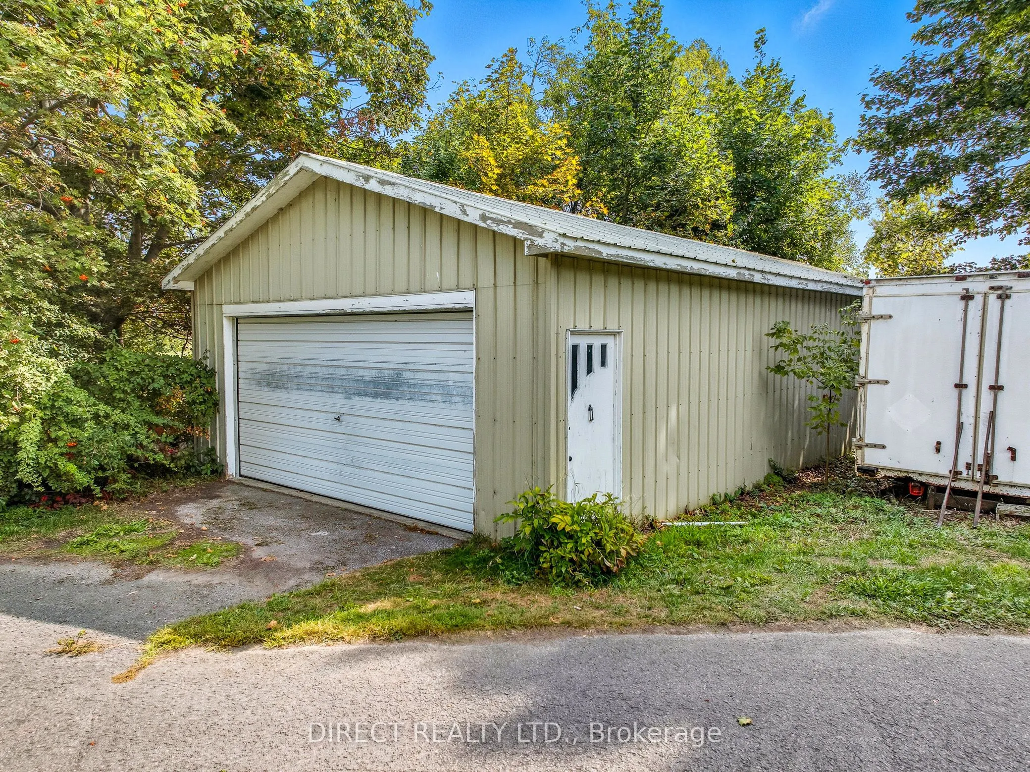 15753 Loyalist Parkway