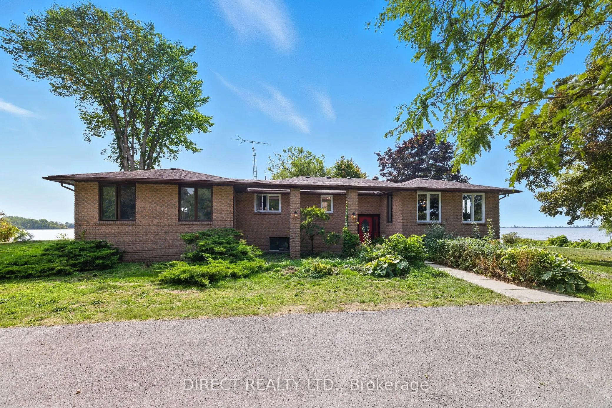 15753 Loyalist Parkway