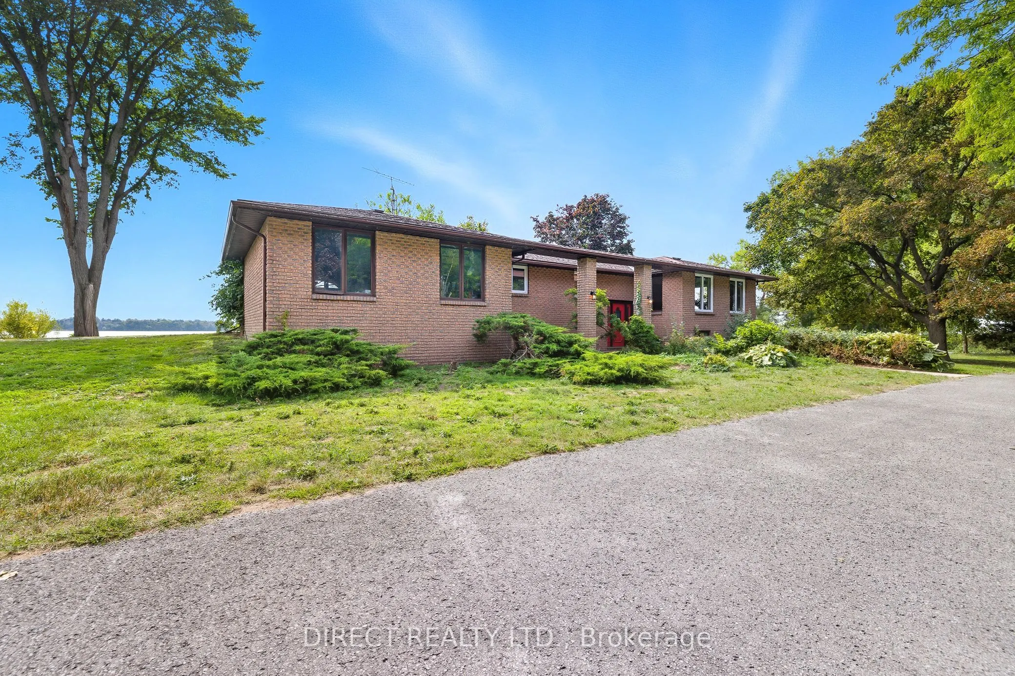15753 Loyalist Parkway