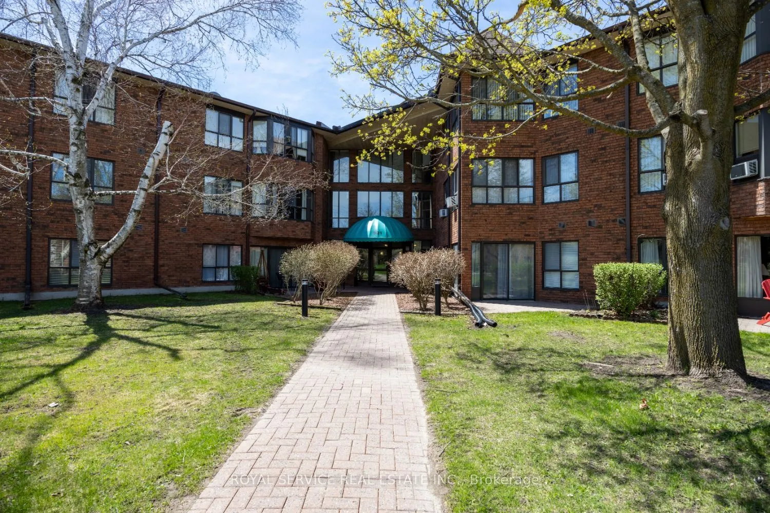 921 Armour Road, #215