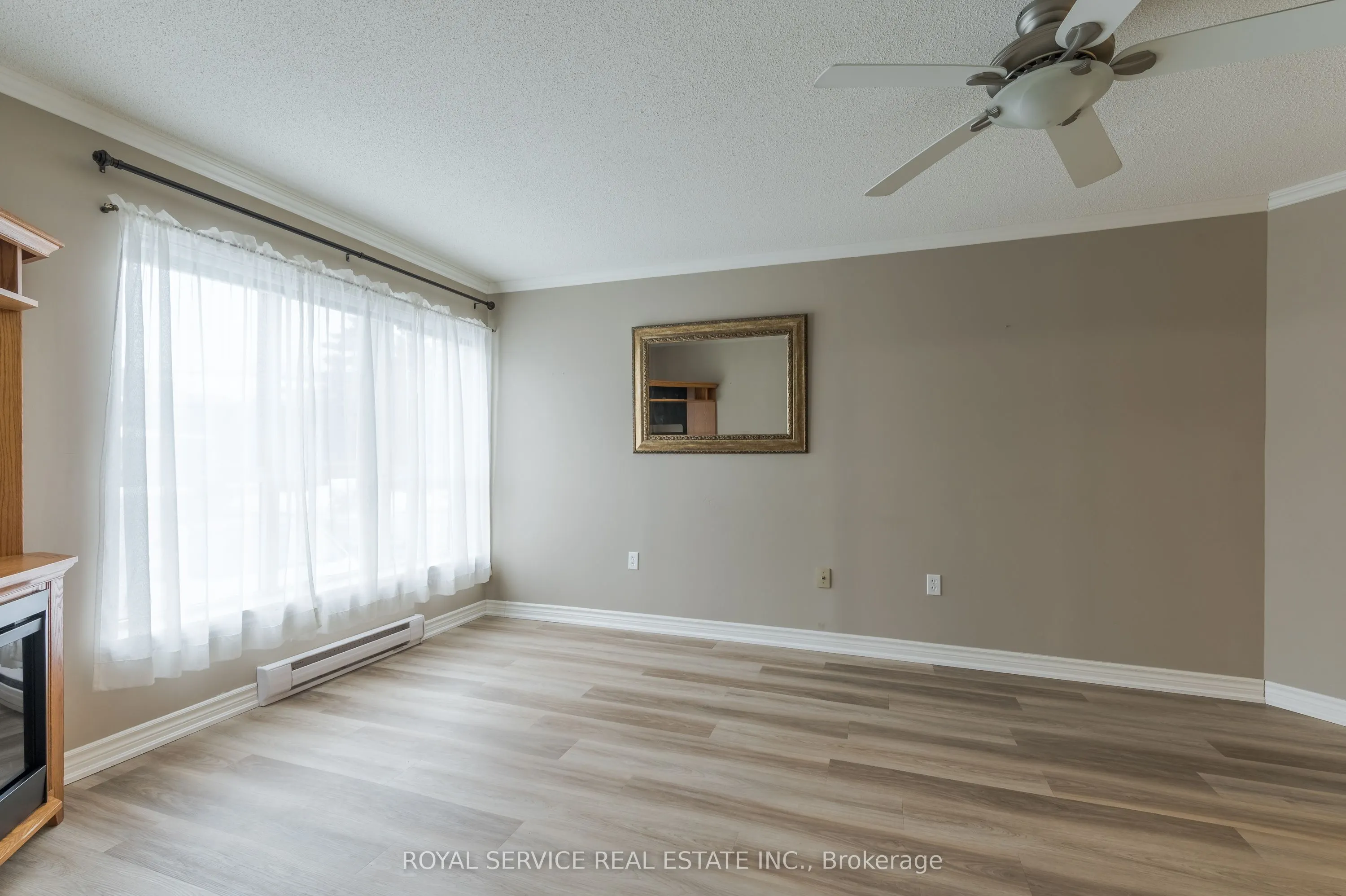 921 Armour Road, #215