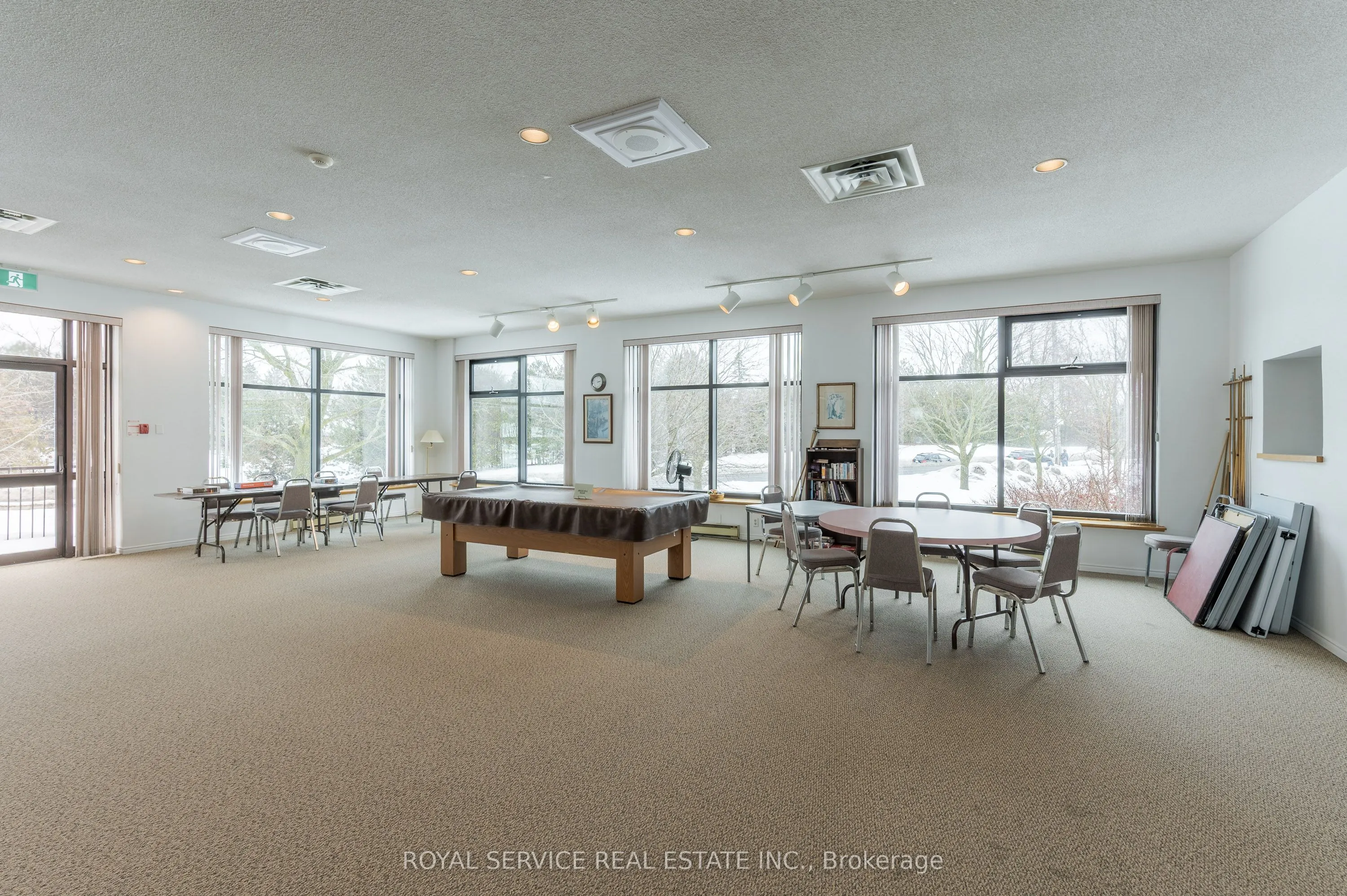 921 Armour Road, #215