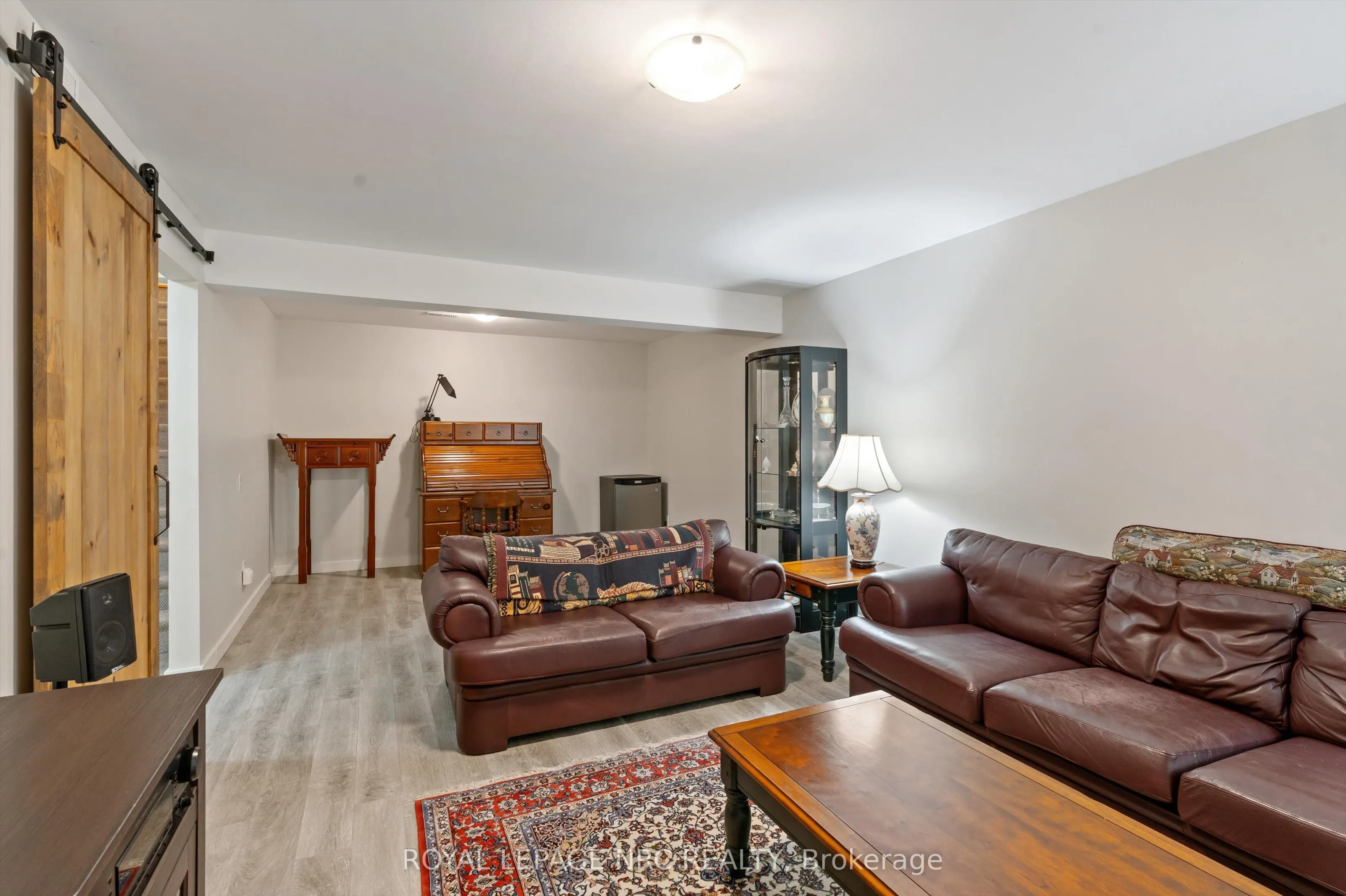 2880 King Street, #20