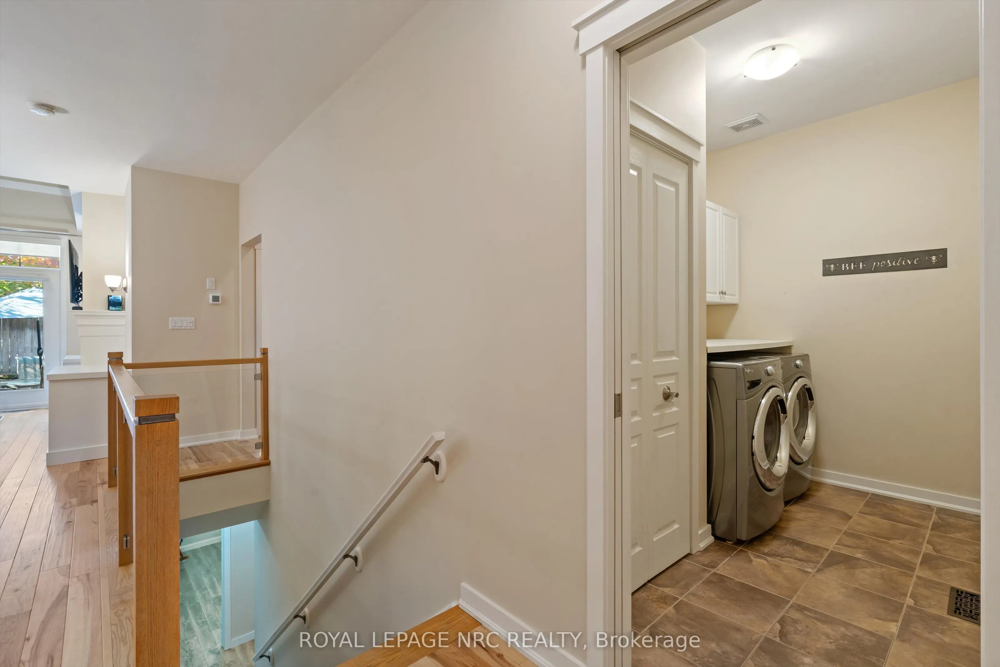 2880 King Street, #20