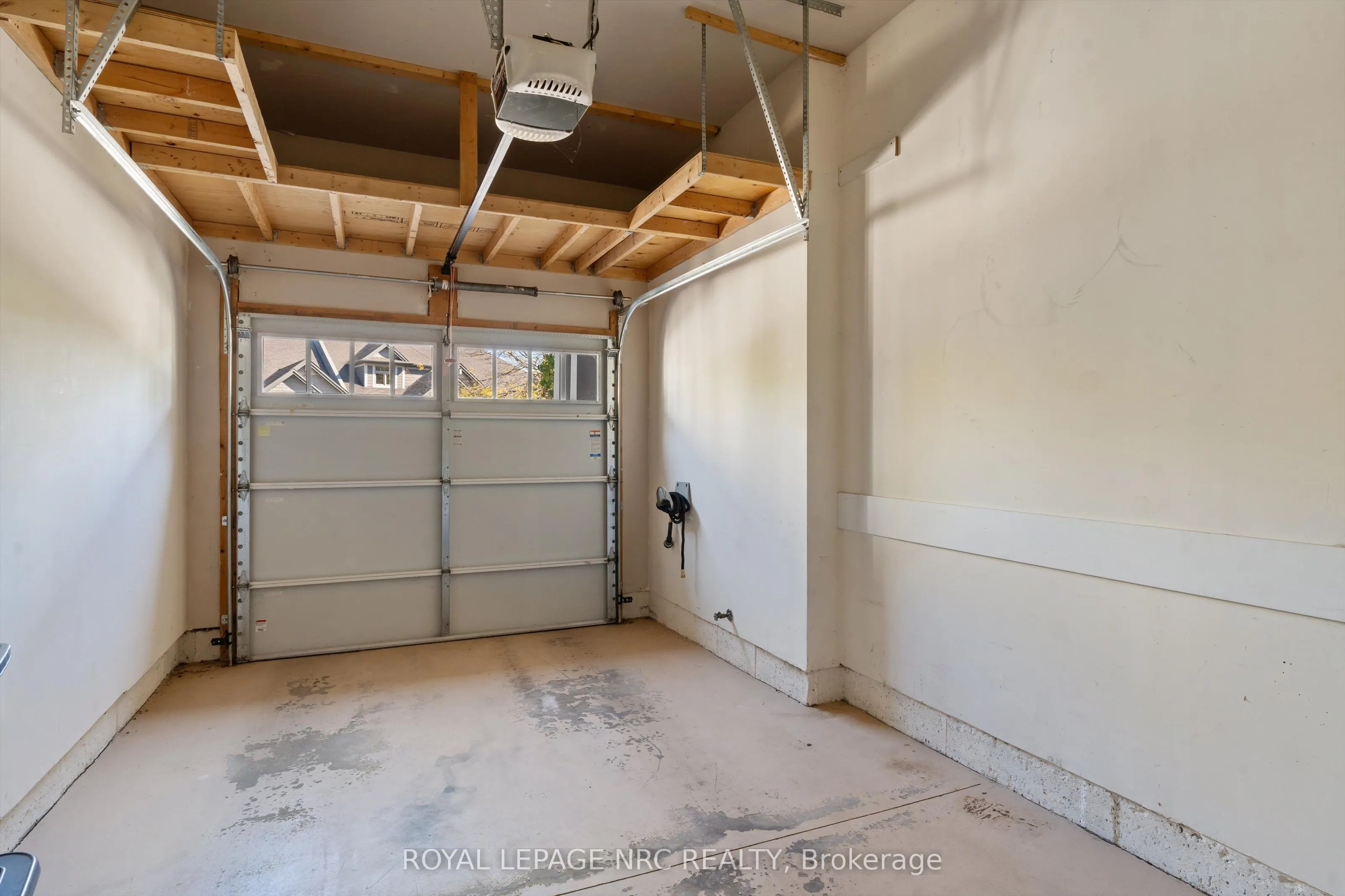 2880 King Street, #20