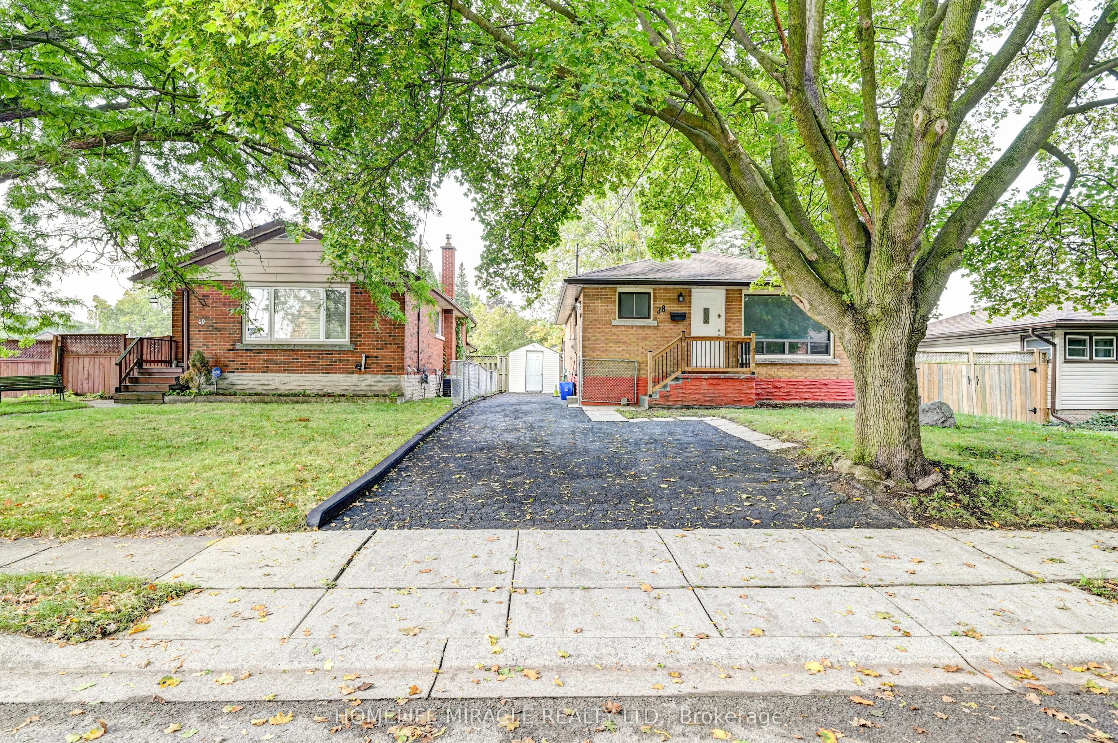 38 Broadview Avenue