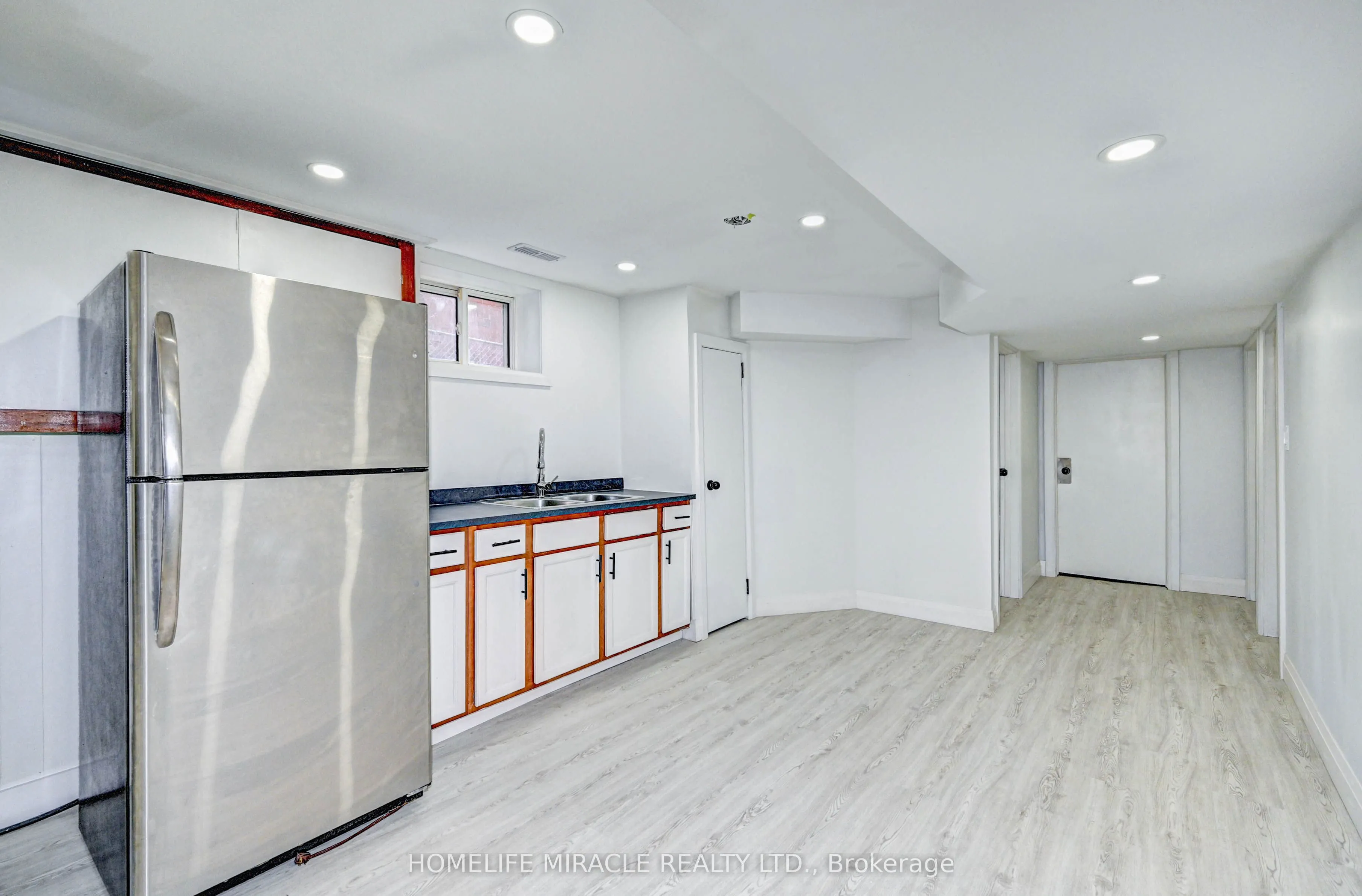 38 Broadview Avenue