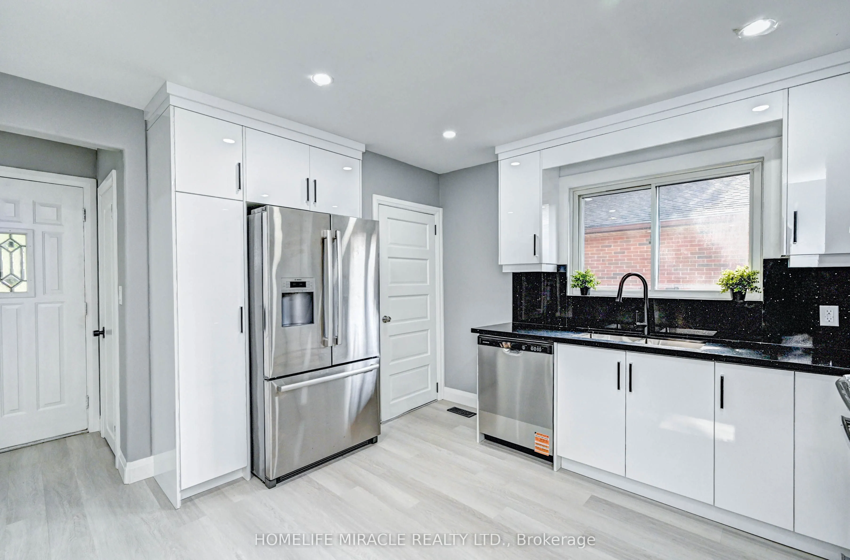 38 Broadview Avenue