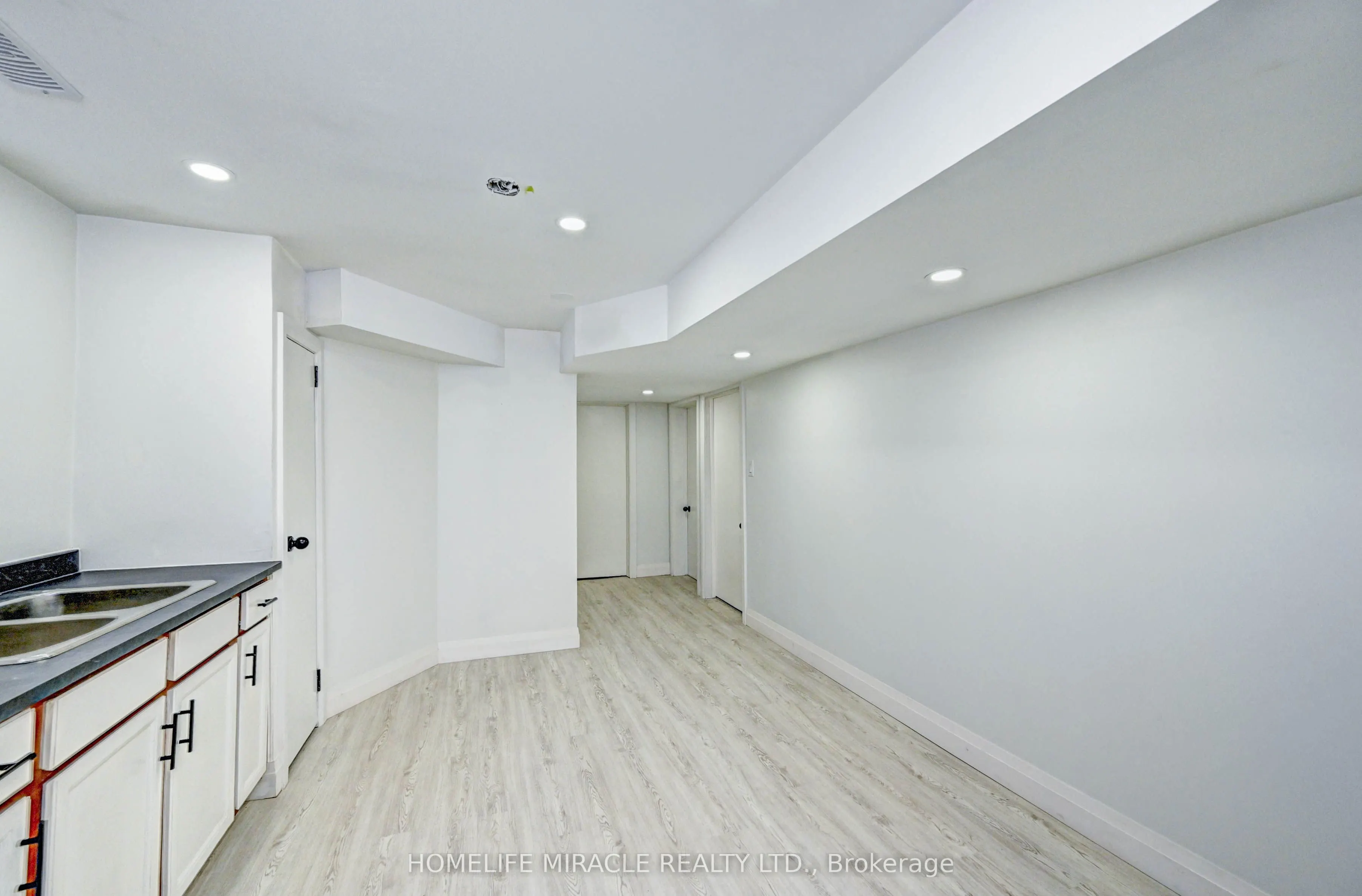 38 Broadview Avenue