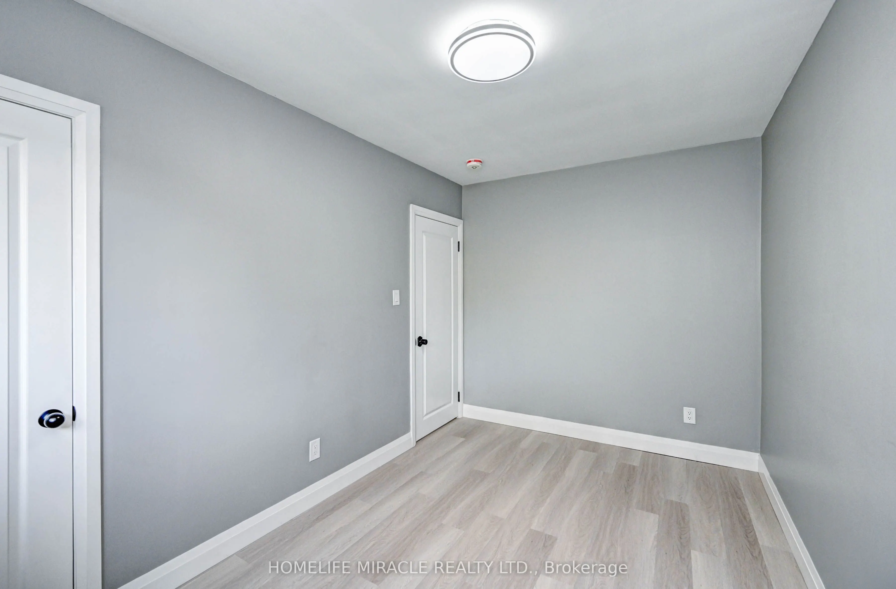 38 Broadview Avenue