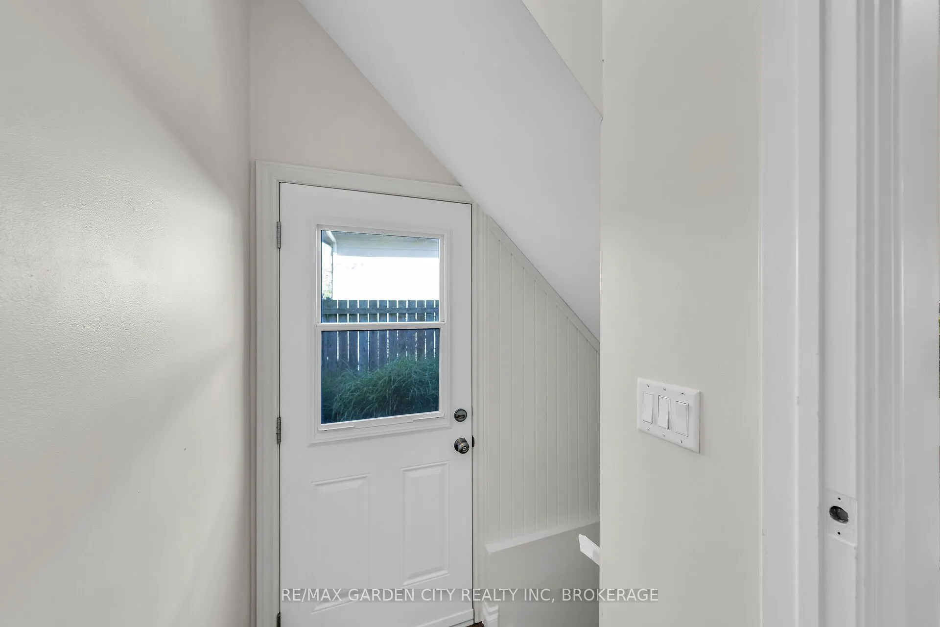82 Terrace Avenue