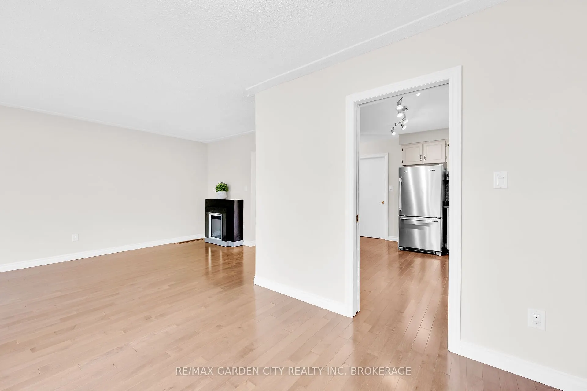 82 Terrace Avenue