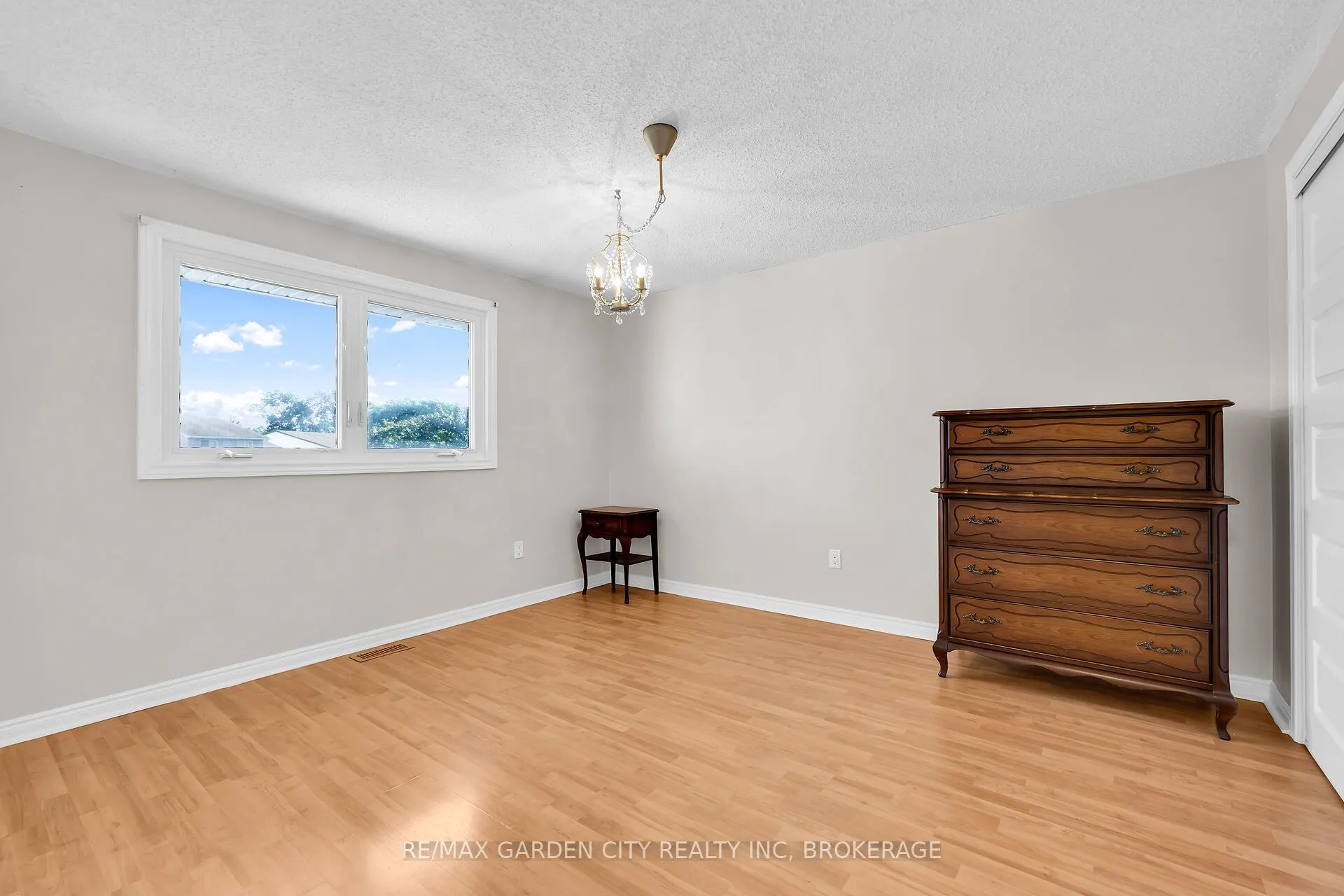 82 Terrace Avenue