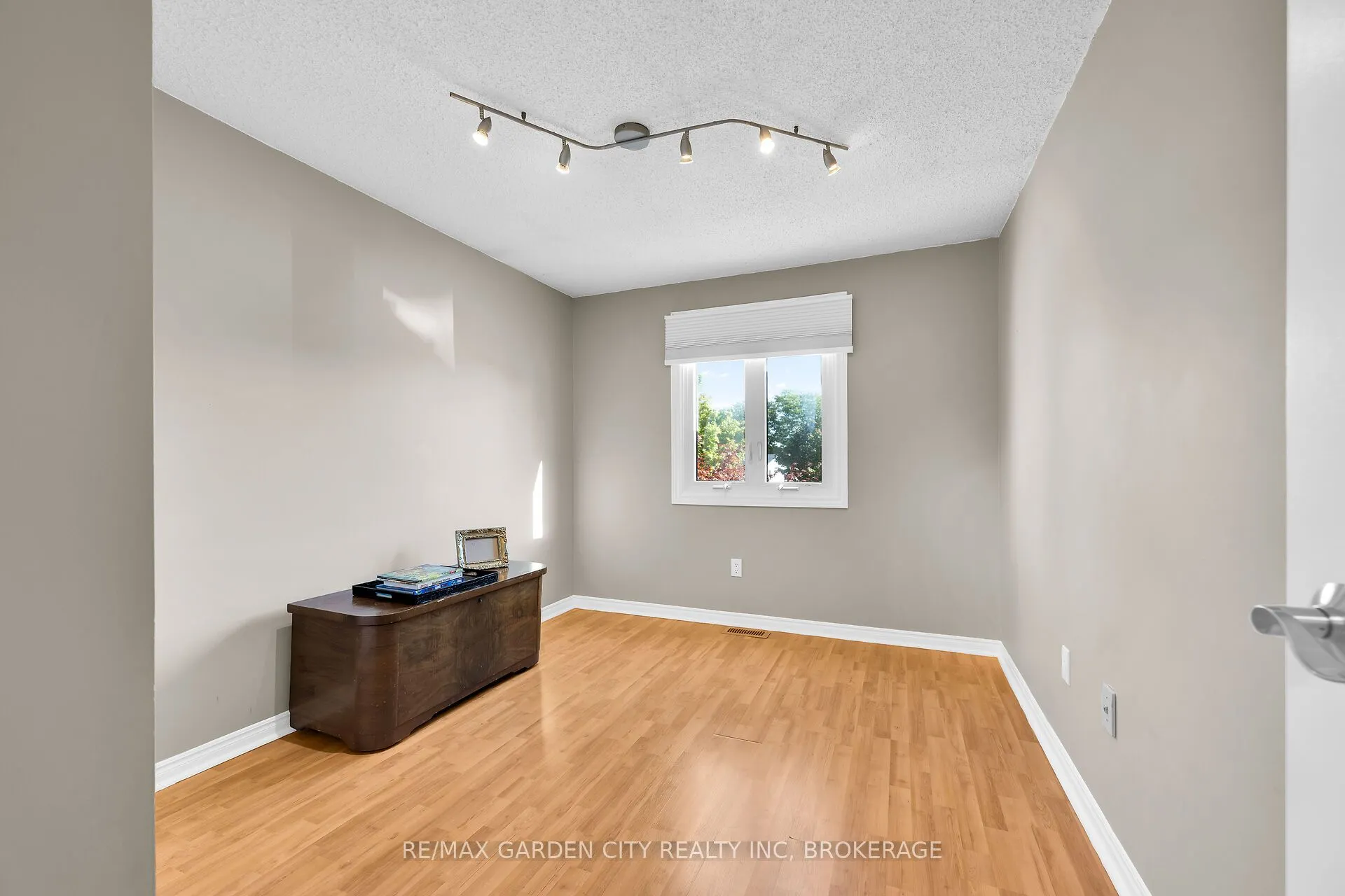 82 Terrace Avenue