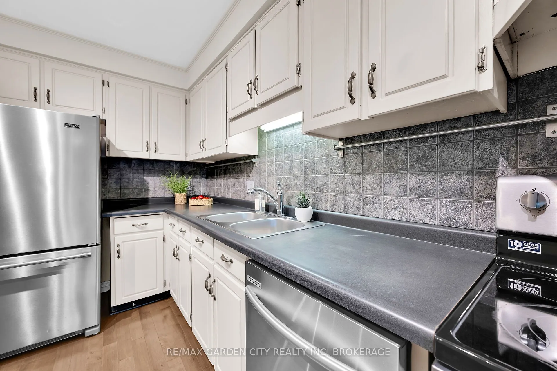 82 Terrace Avenue