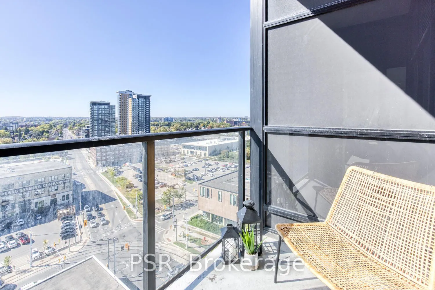 1 Victoria Street S, #1205