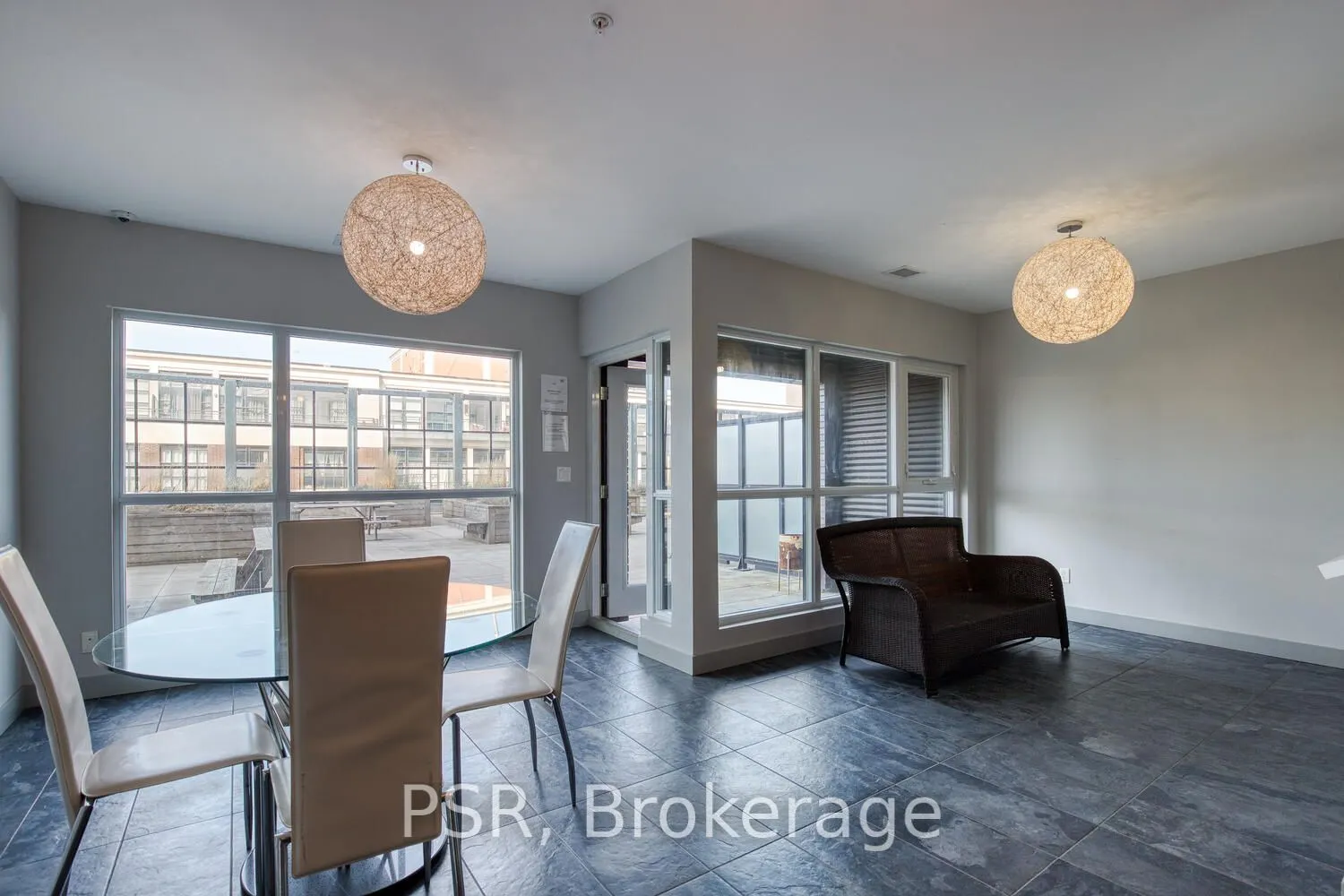 1 Victoria Street S, #1205