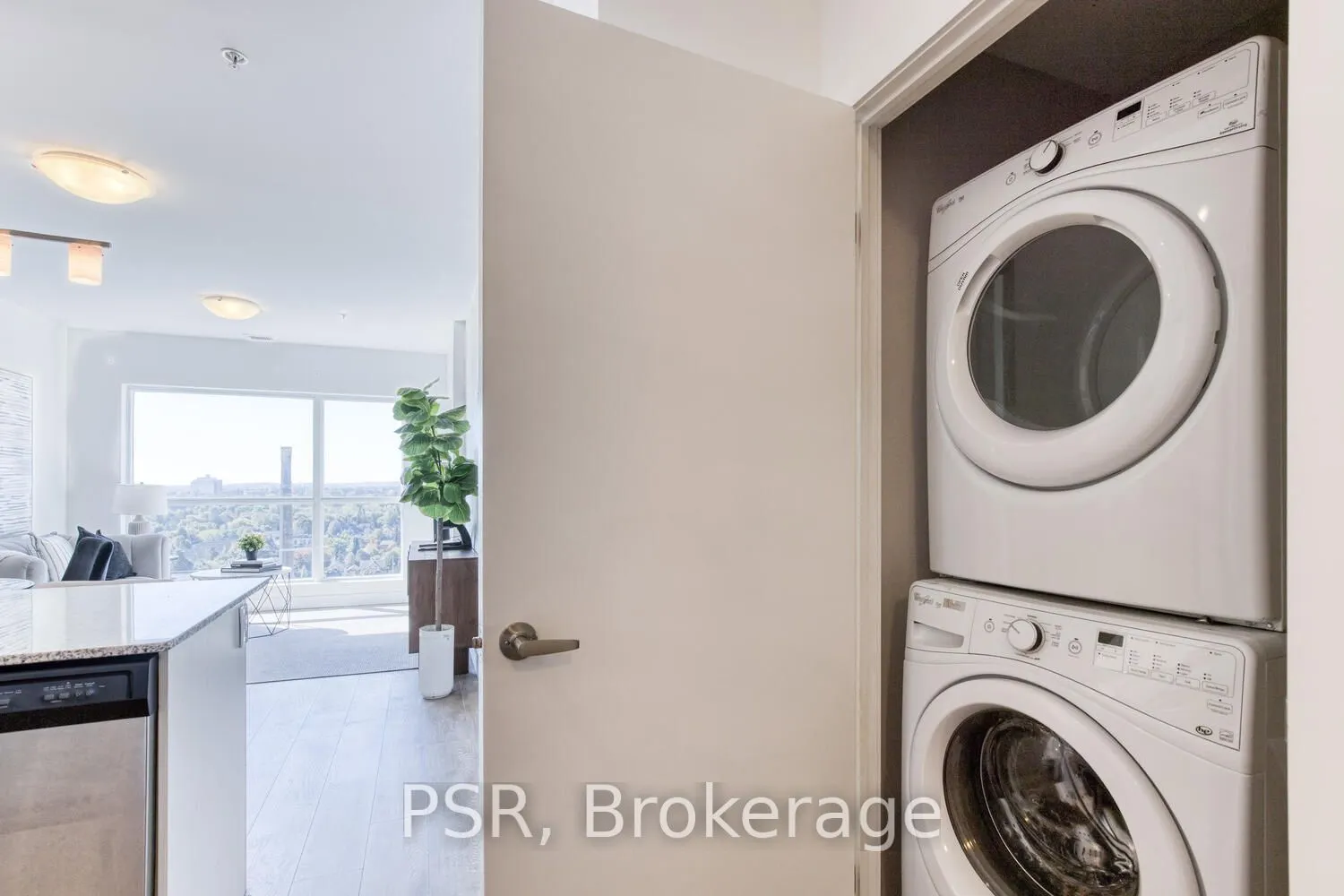 1 Victoria Street S, #1205