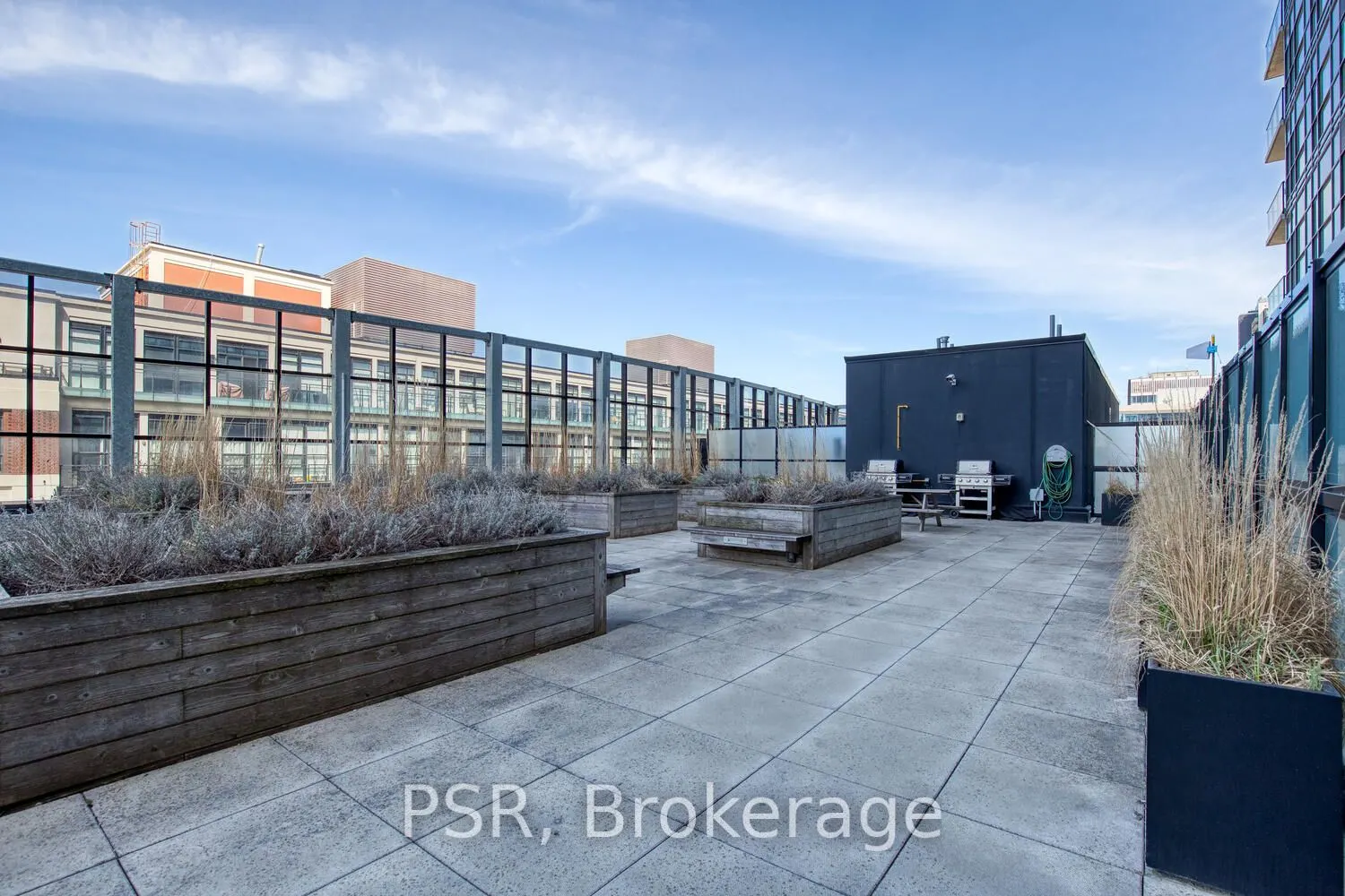 1 Victoria Street S, #1205