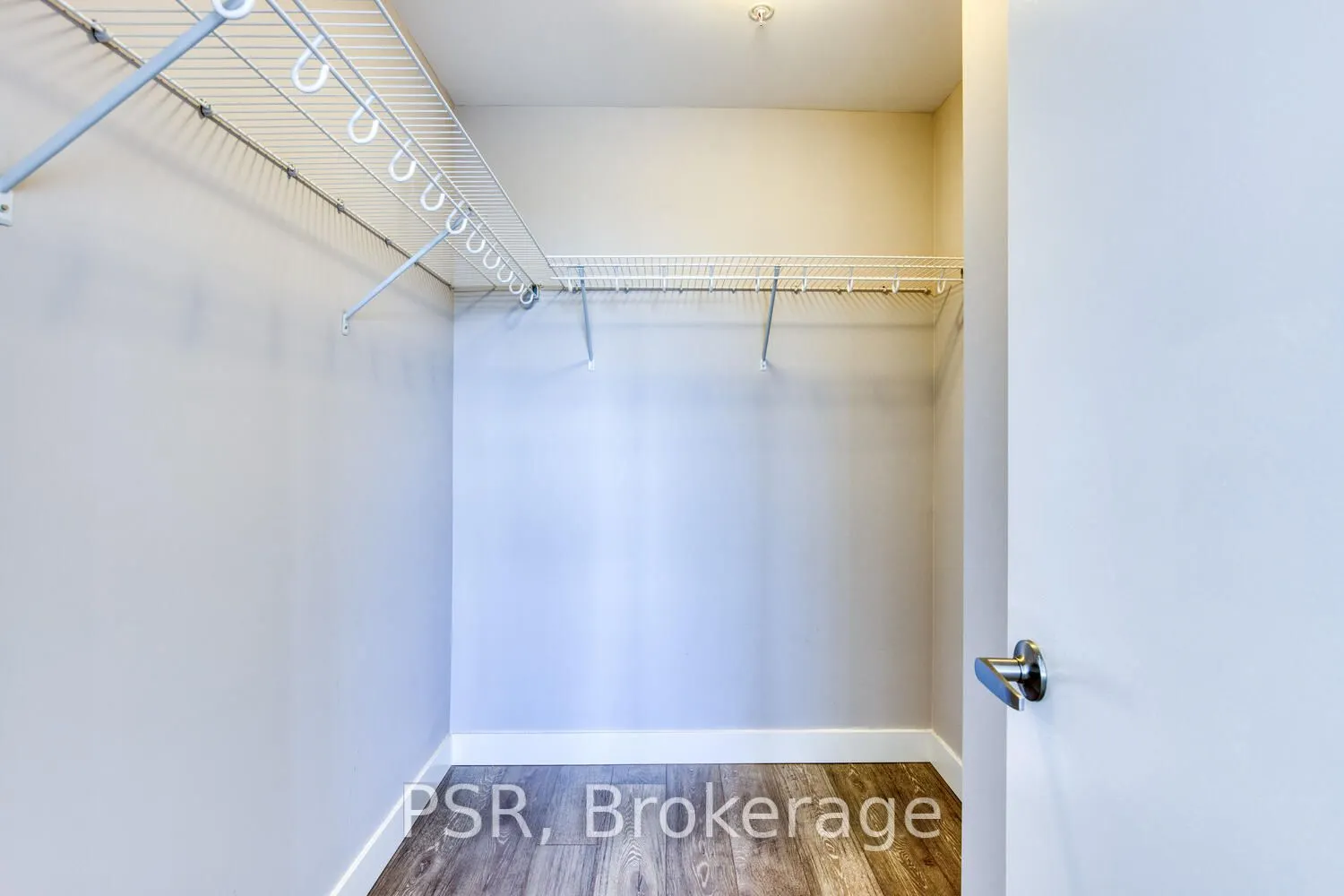 1 Victoria Street S, #1205