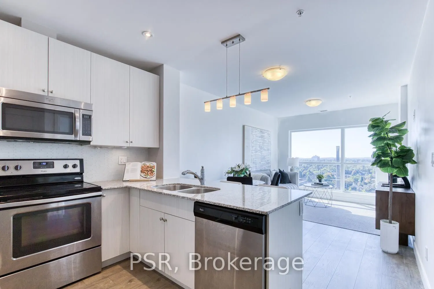 1 Victoria Street S, #1205