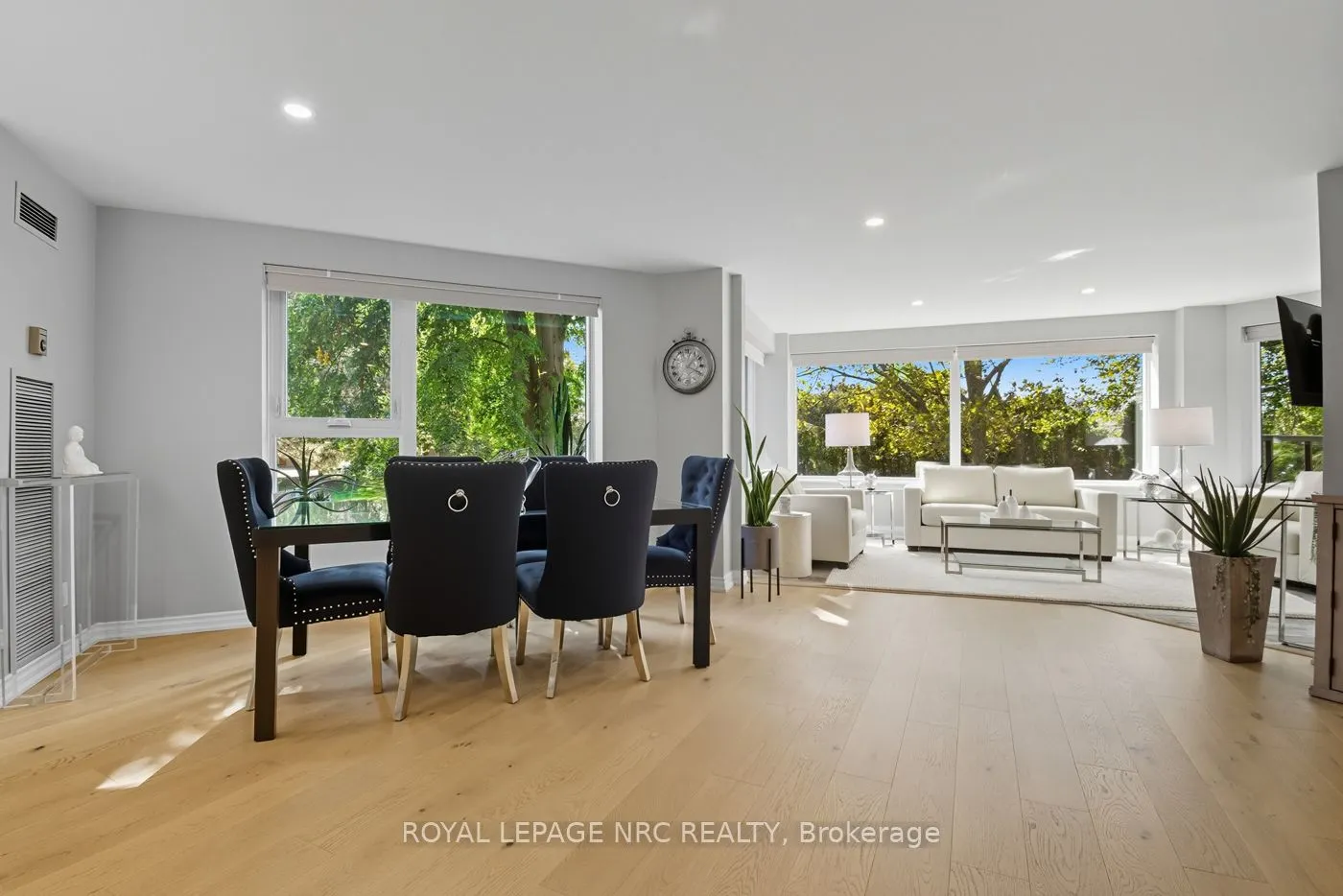 701 Geneva Street, #2206