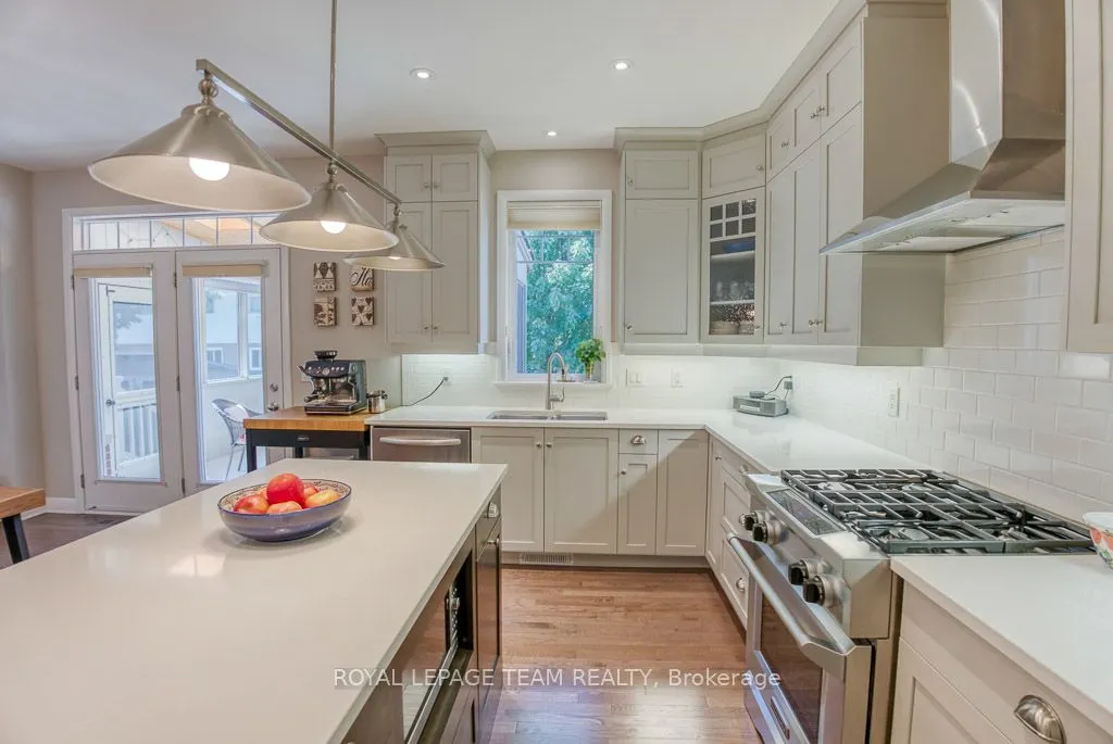107 Kitsilano Court