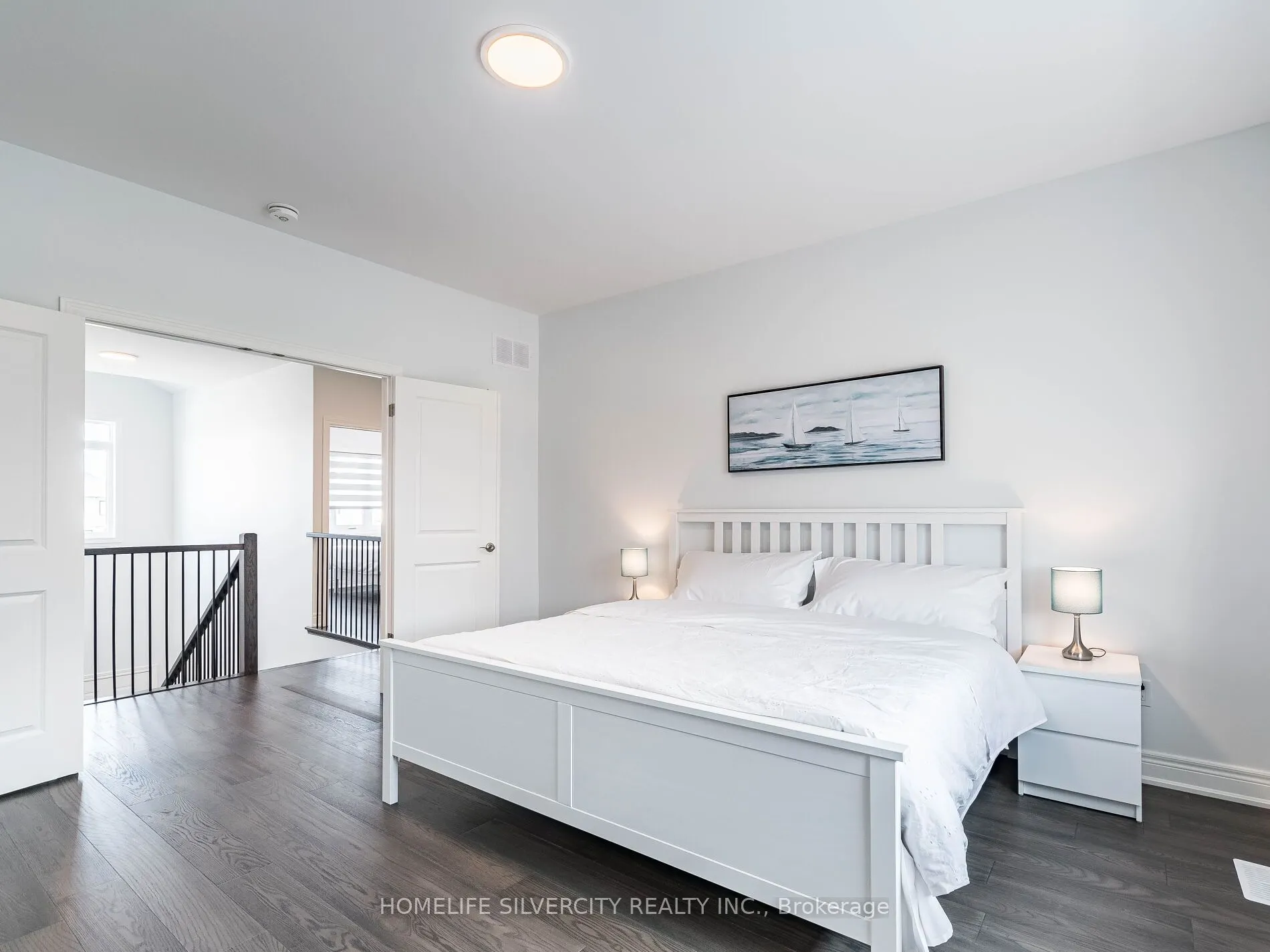 27 Autumn Avenue S