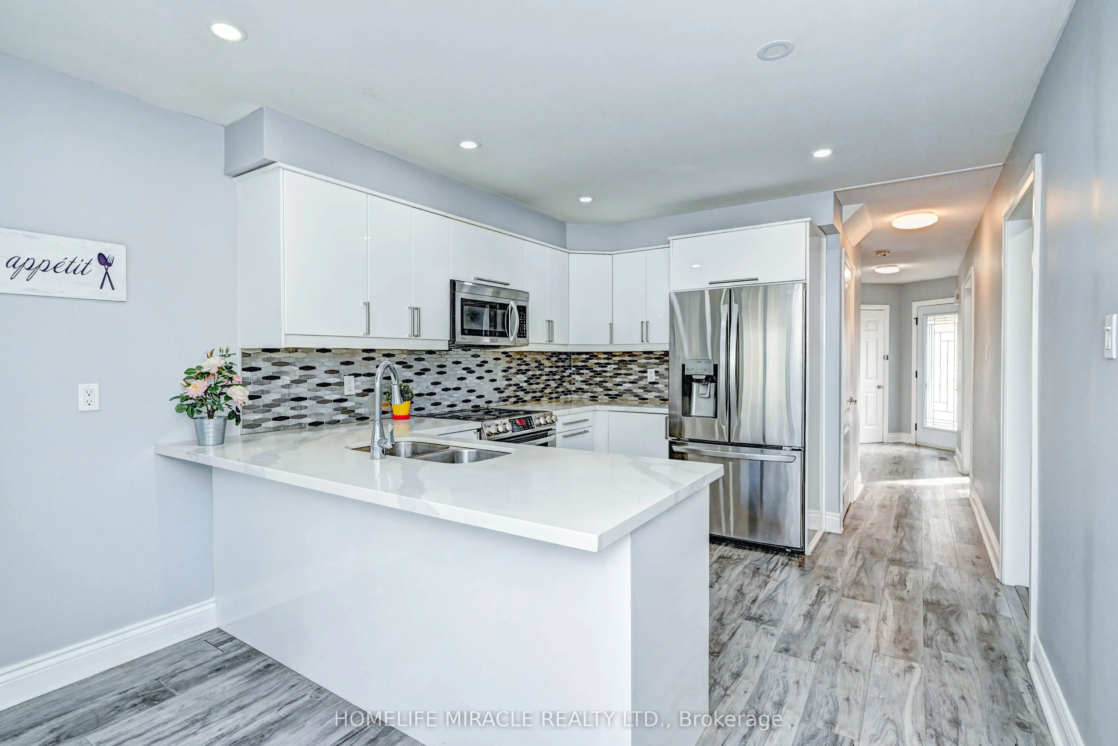 549 Burnett Avenue