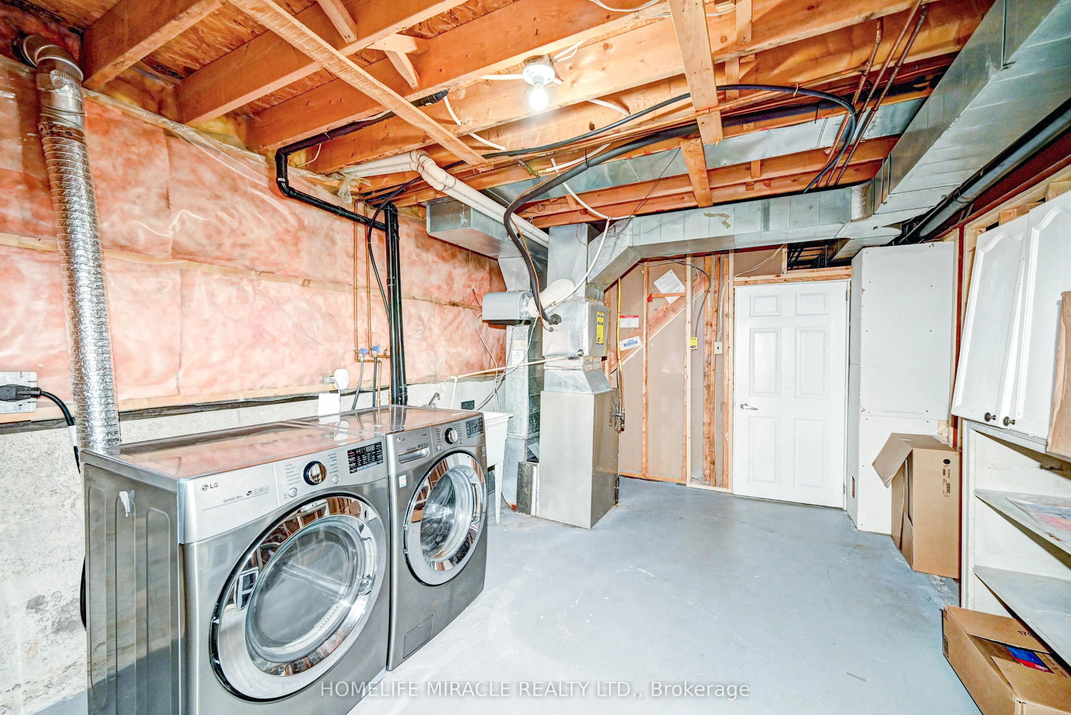 549 Burnett Avenue