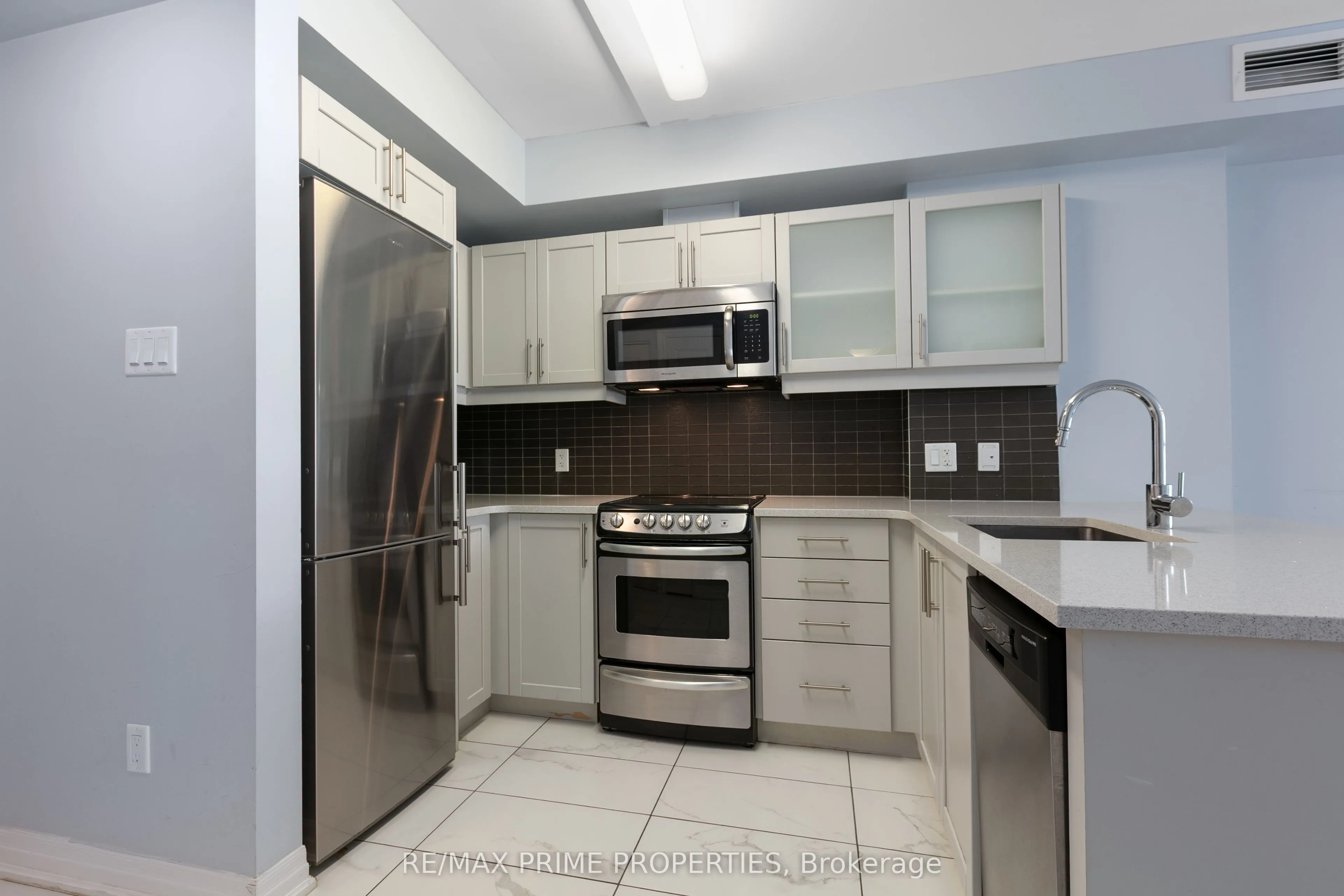 195 Besserer Street, #1306