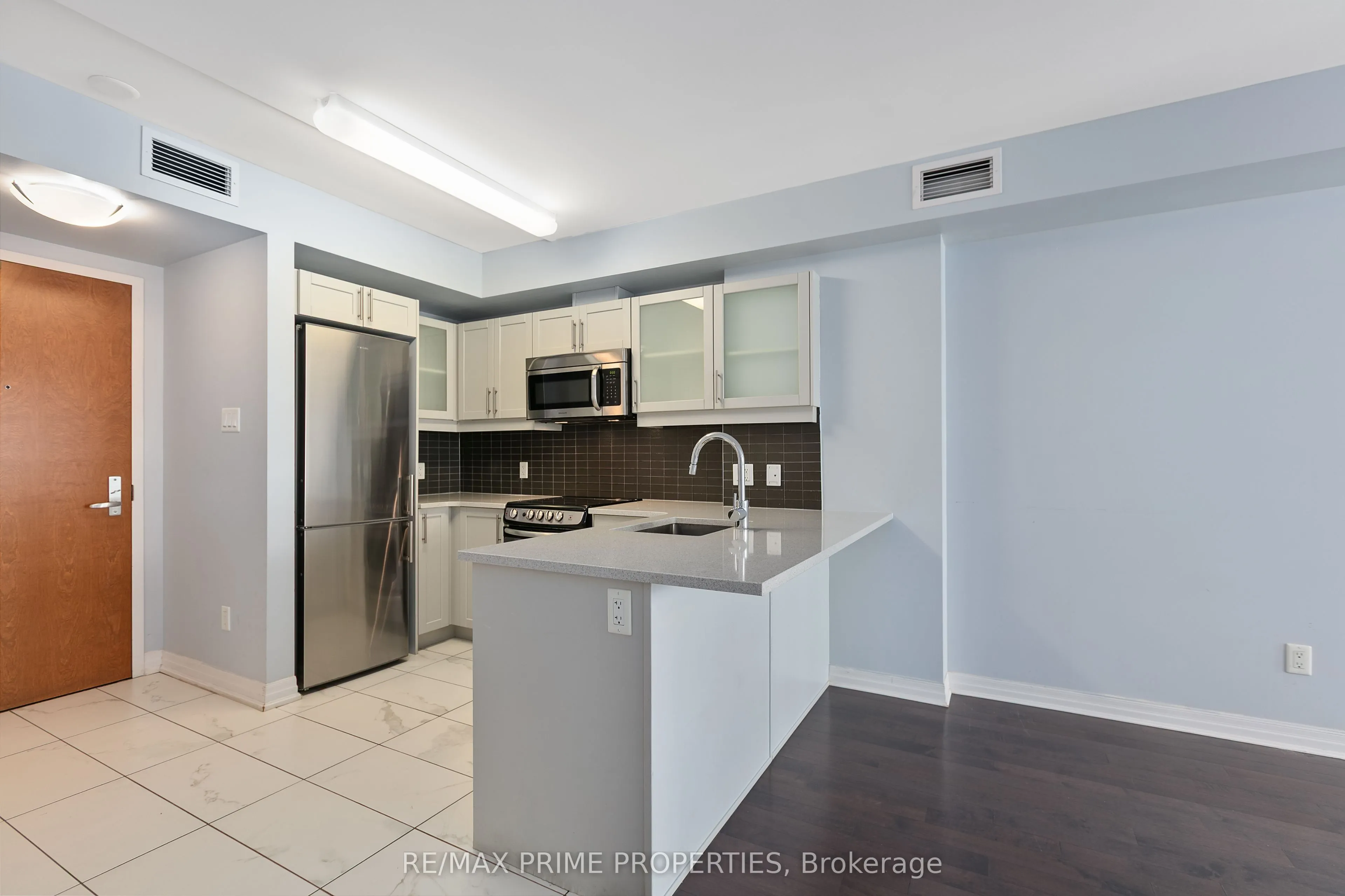 195 Besserer Street, #1306