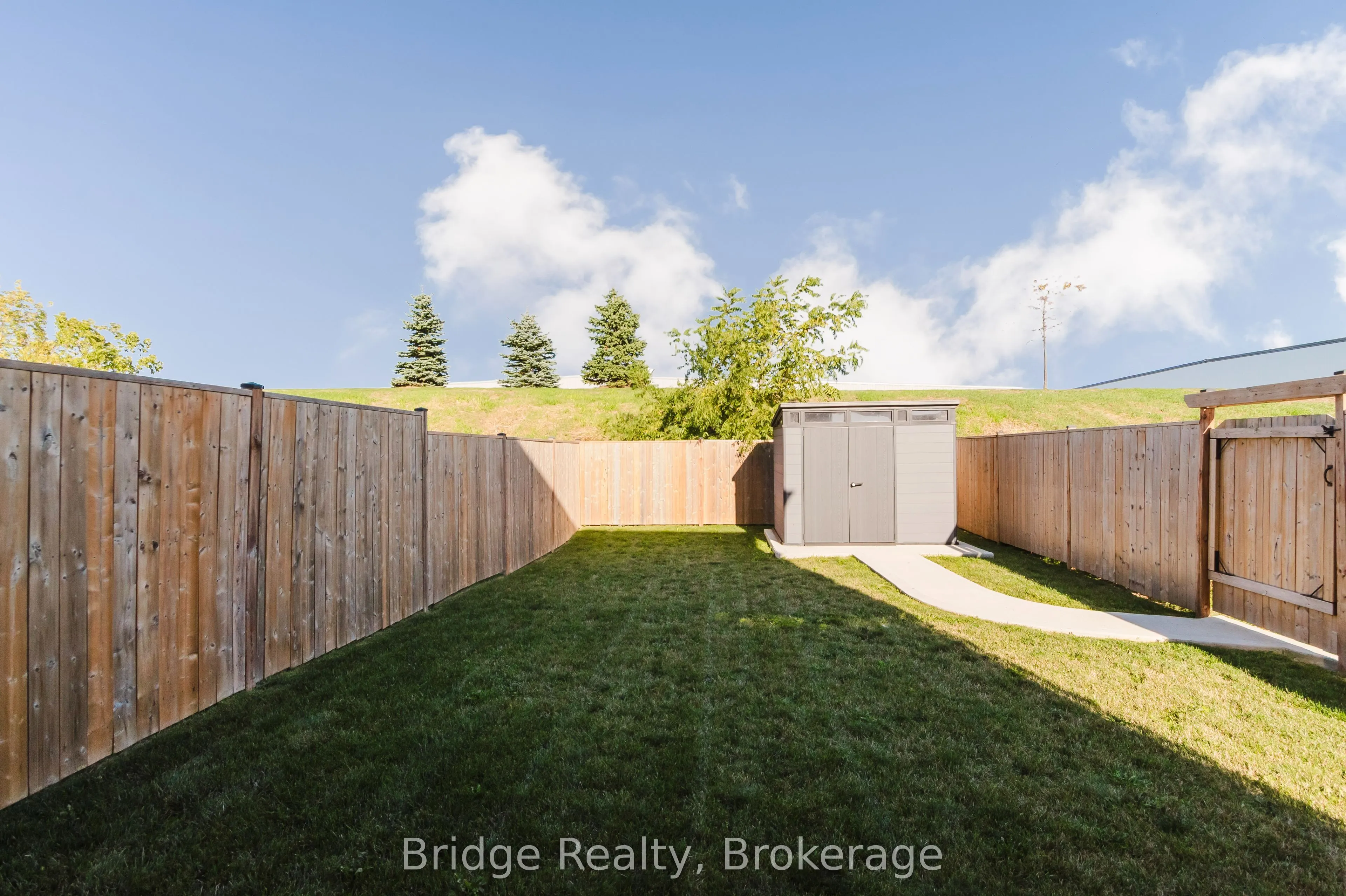 1637 Dunkirk Avenue