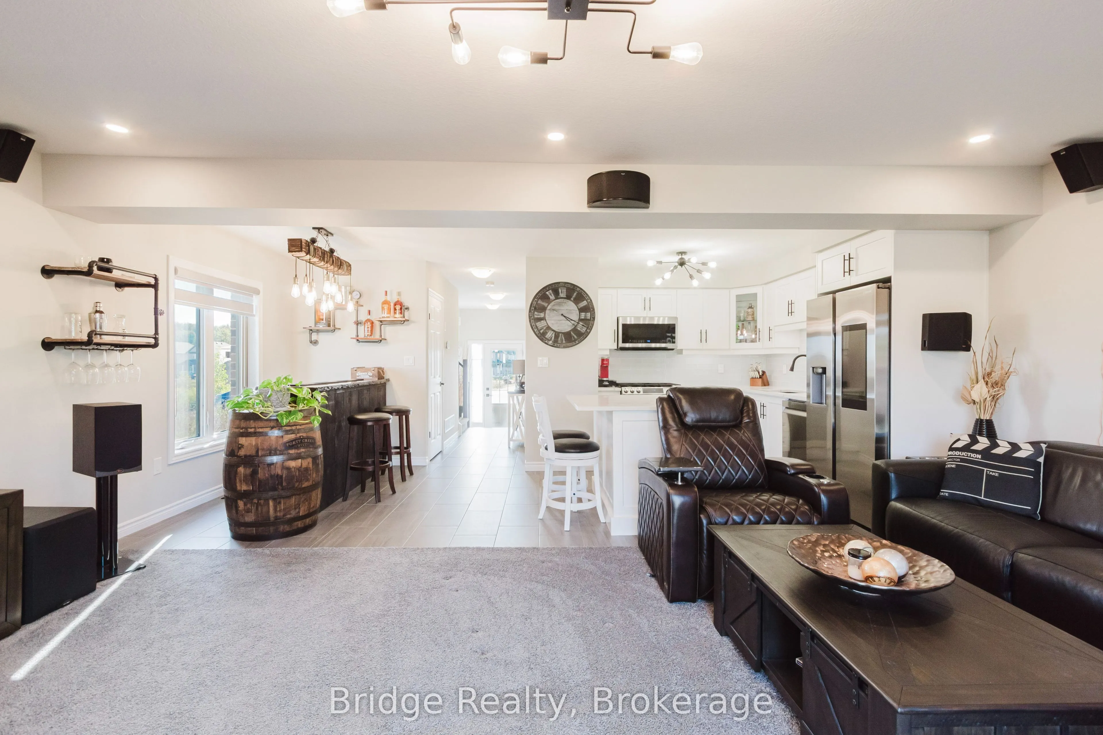 1637 Dunkirk Avenue