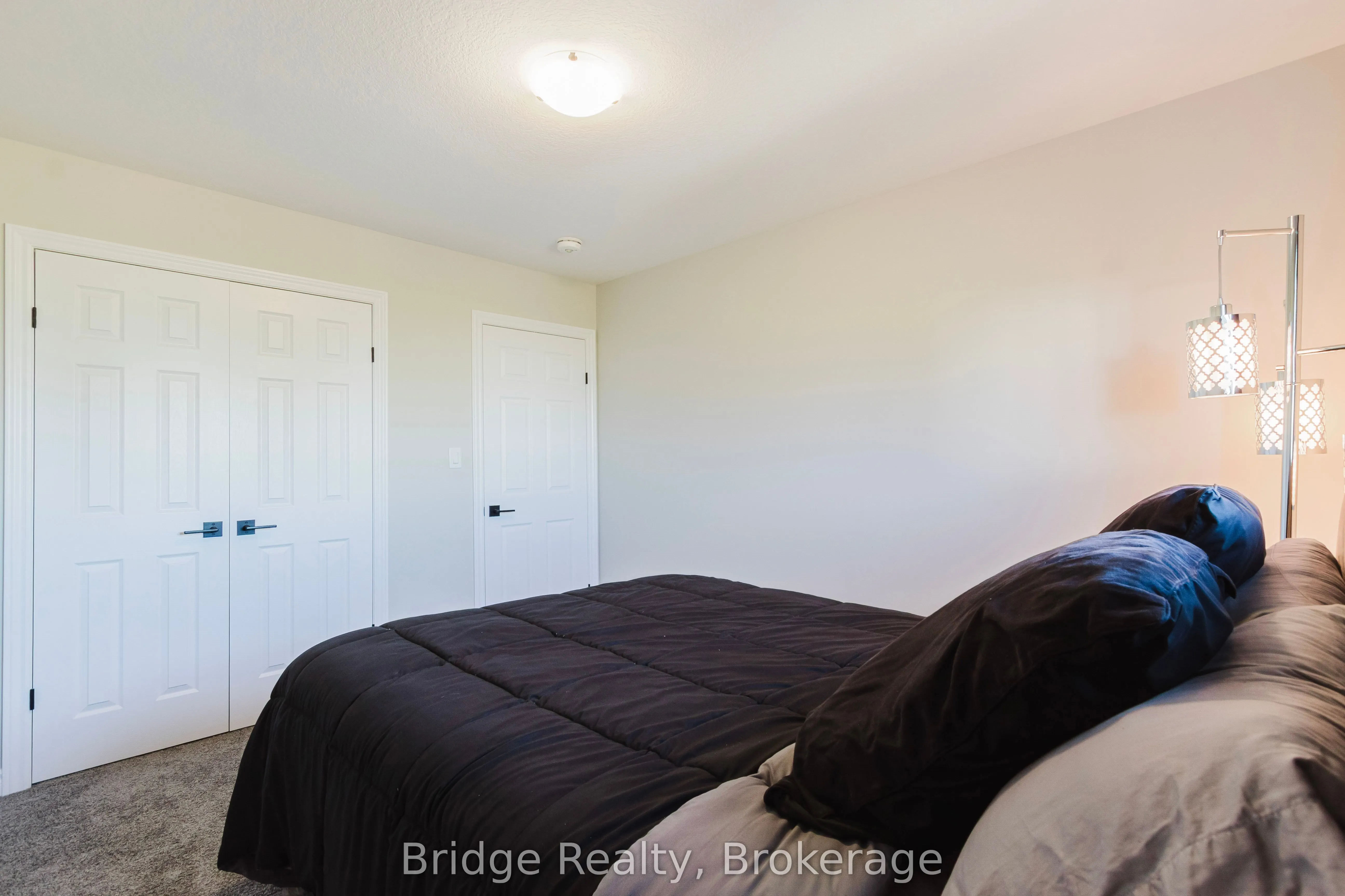 1637 Dunkirk Avenue
