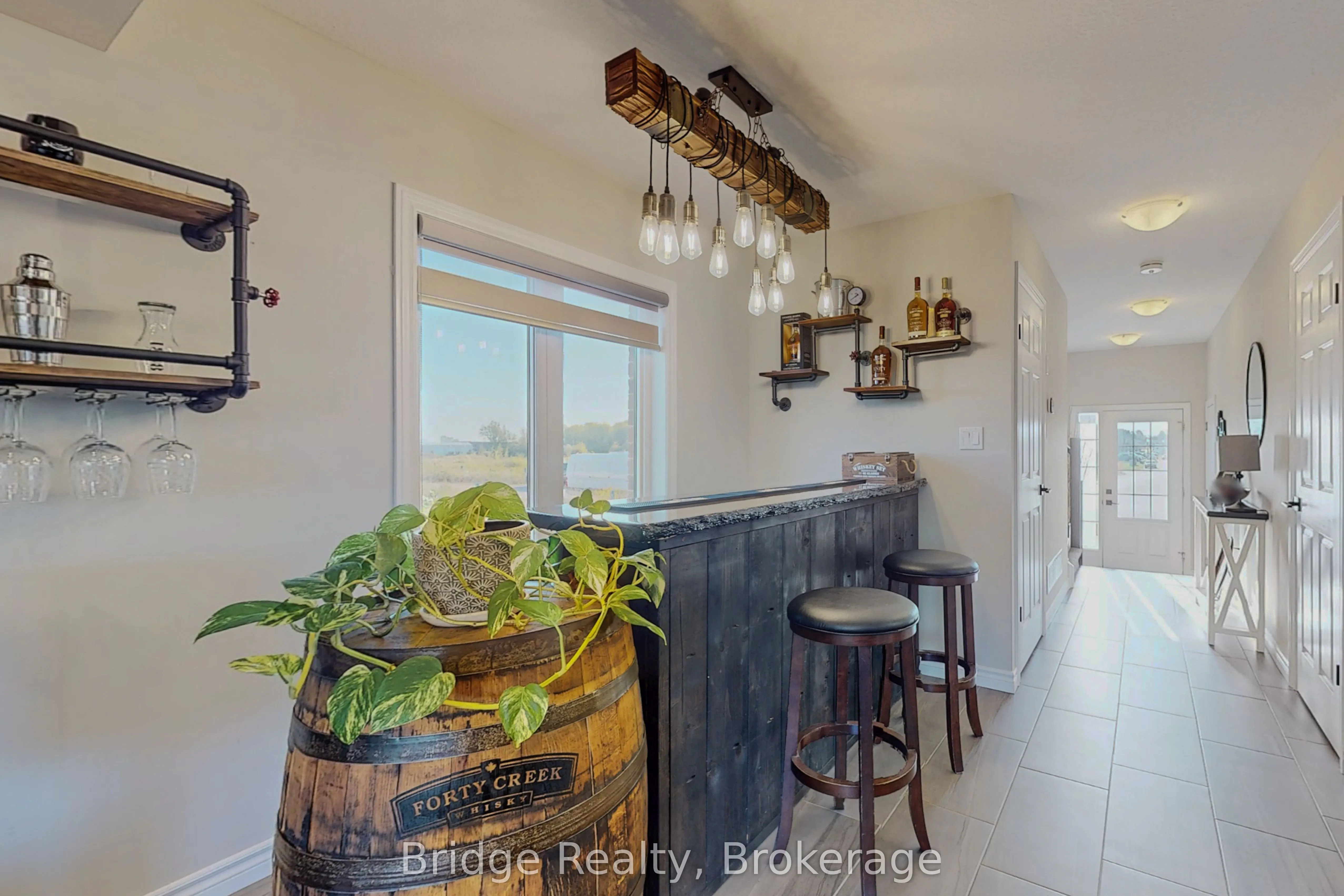 1637 Dunkirk Avenue