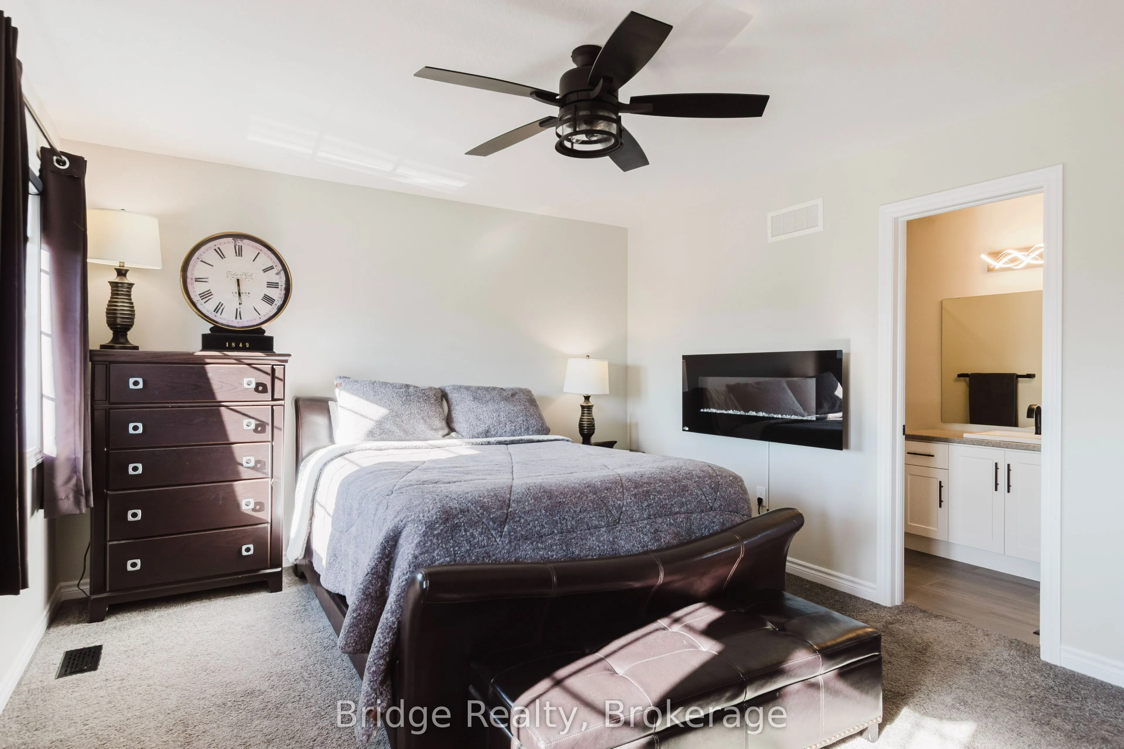 1637 Dunkirk Avenue