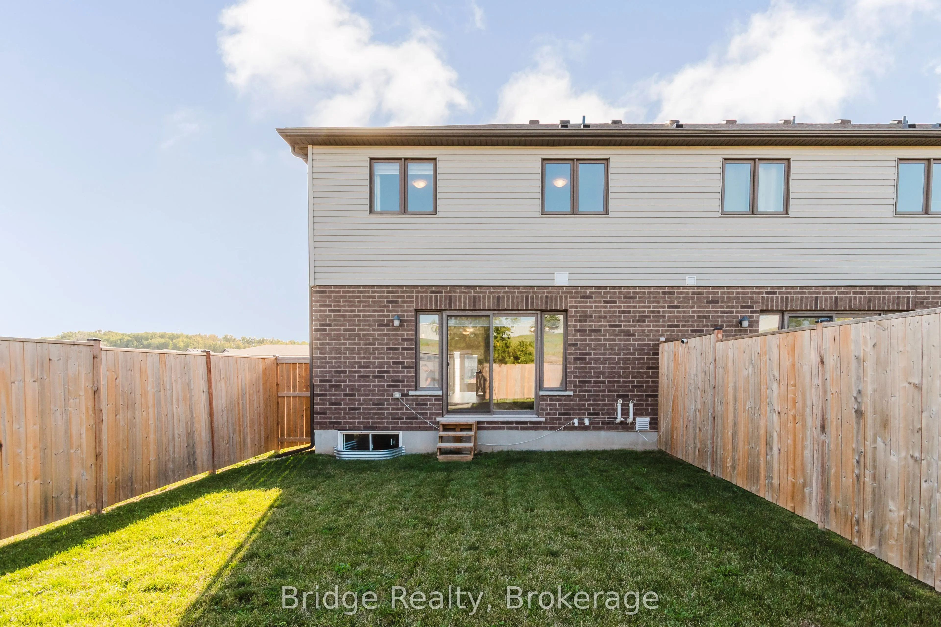 1637 Dunkirk Avenue