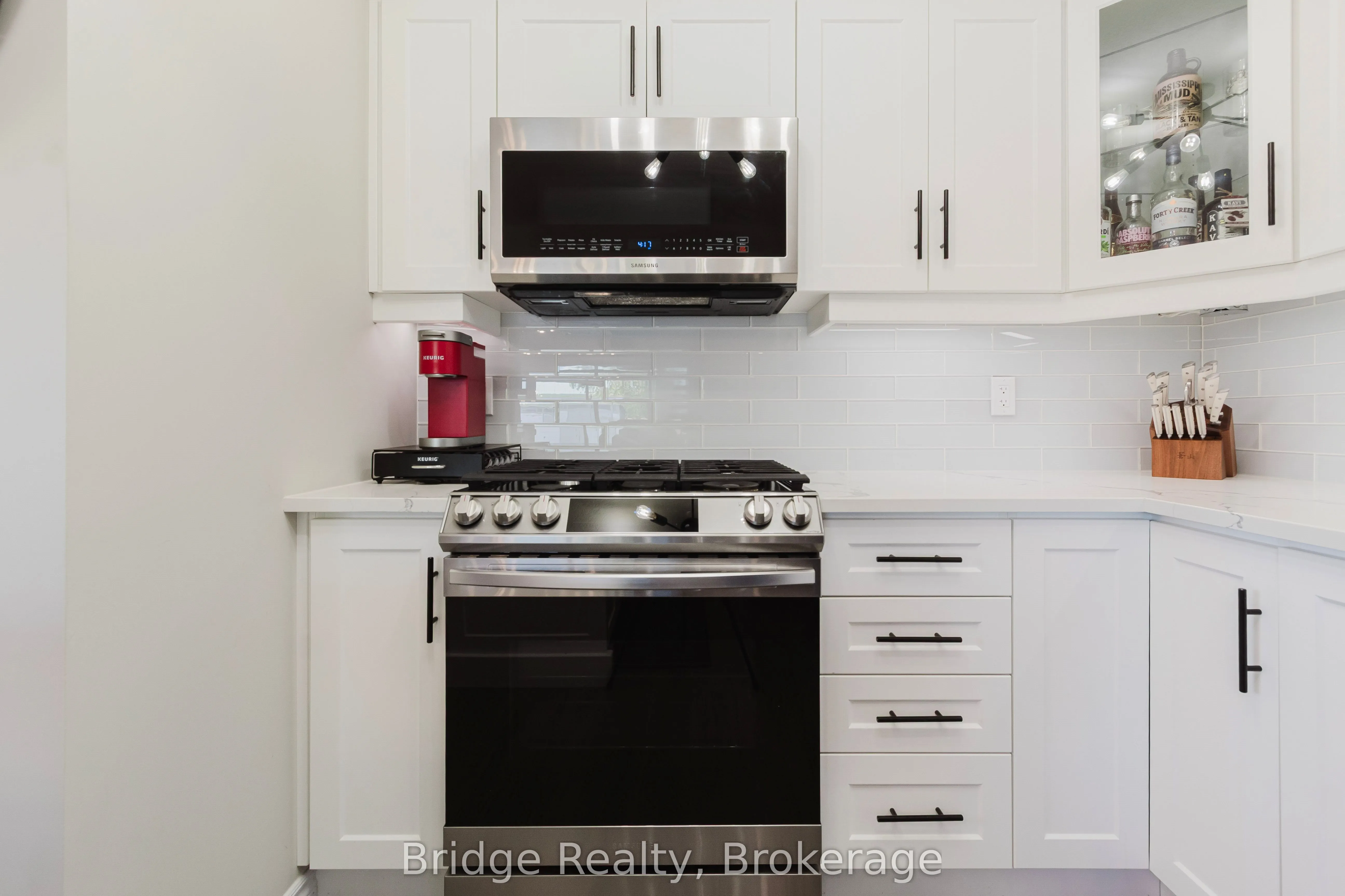 1637 Dunkirk Avenue