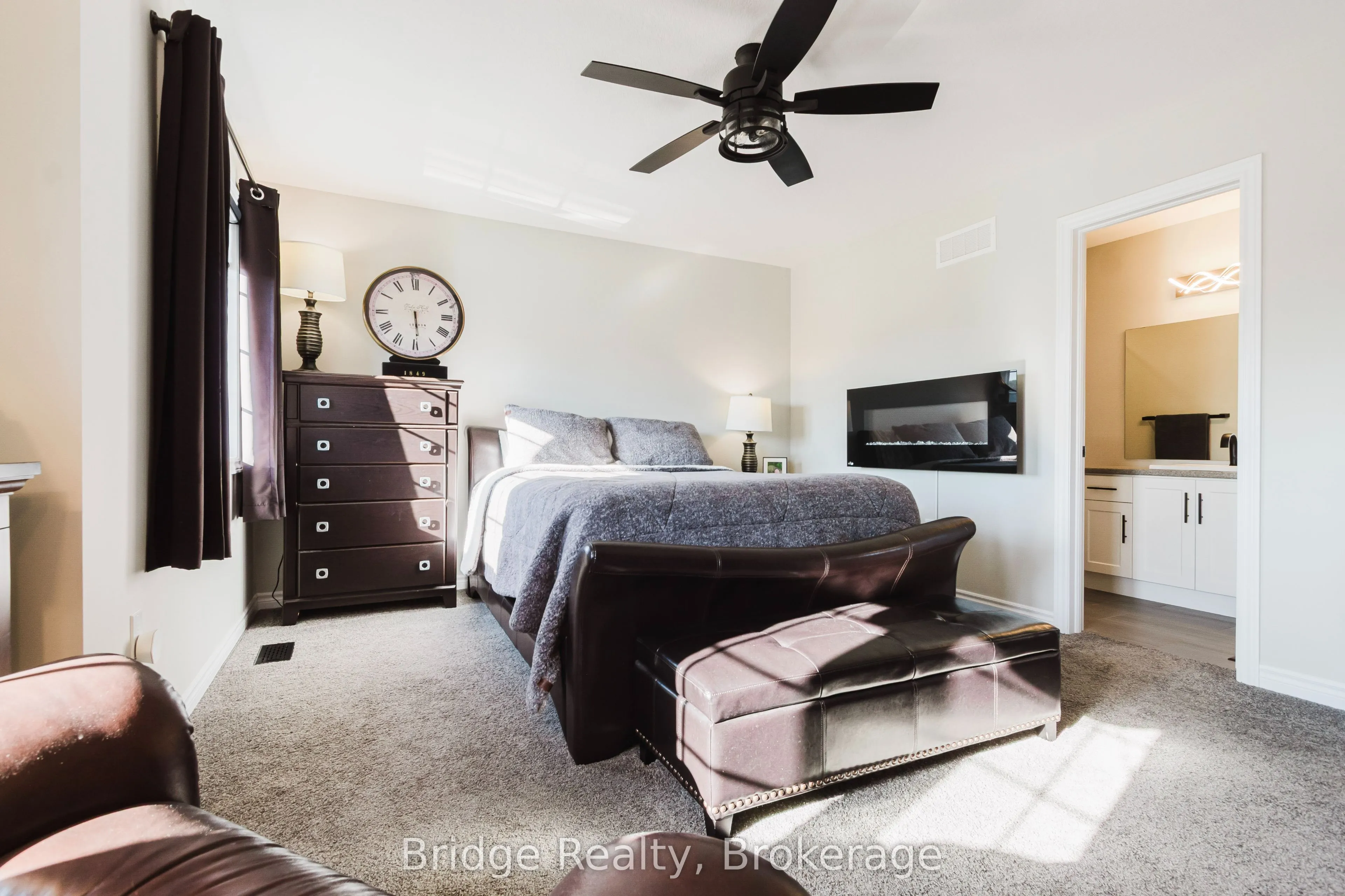1637 Dunkirk Avenue