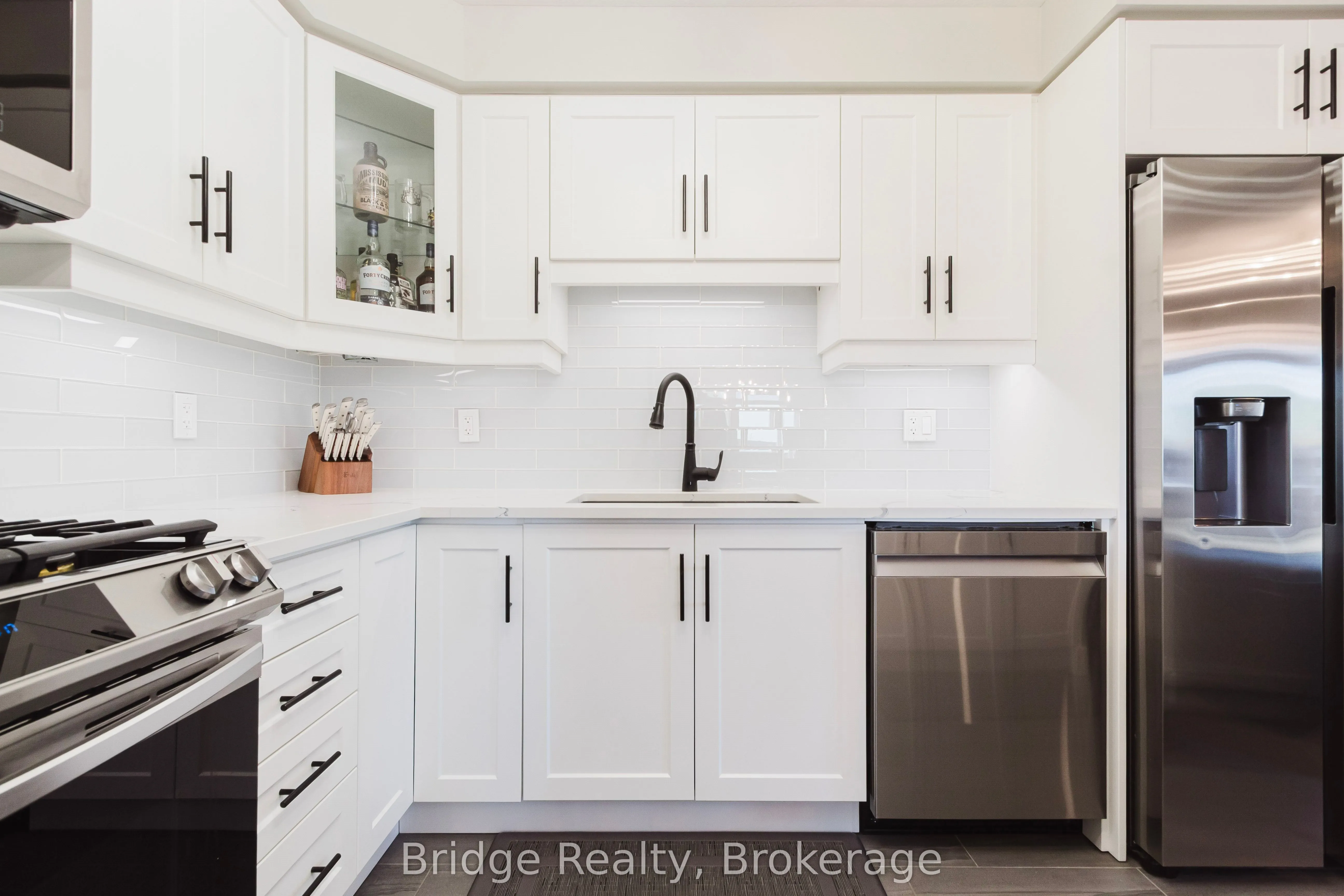 1637 Dunkirk Avenue