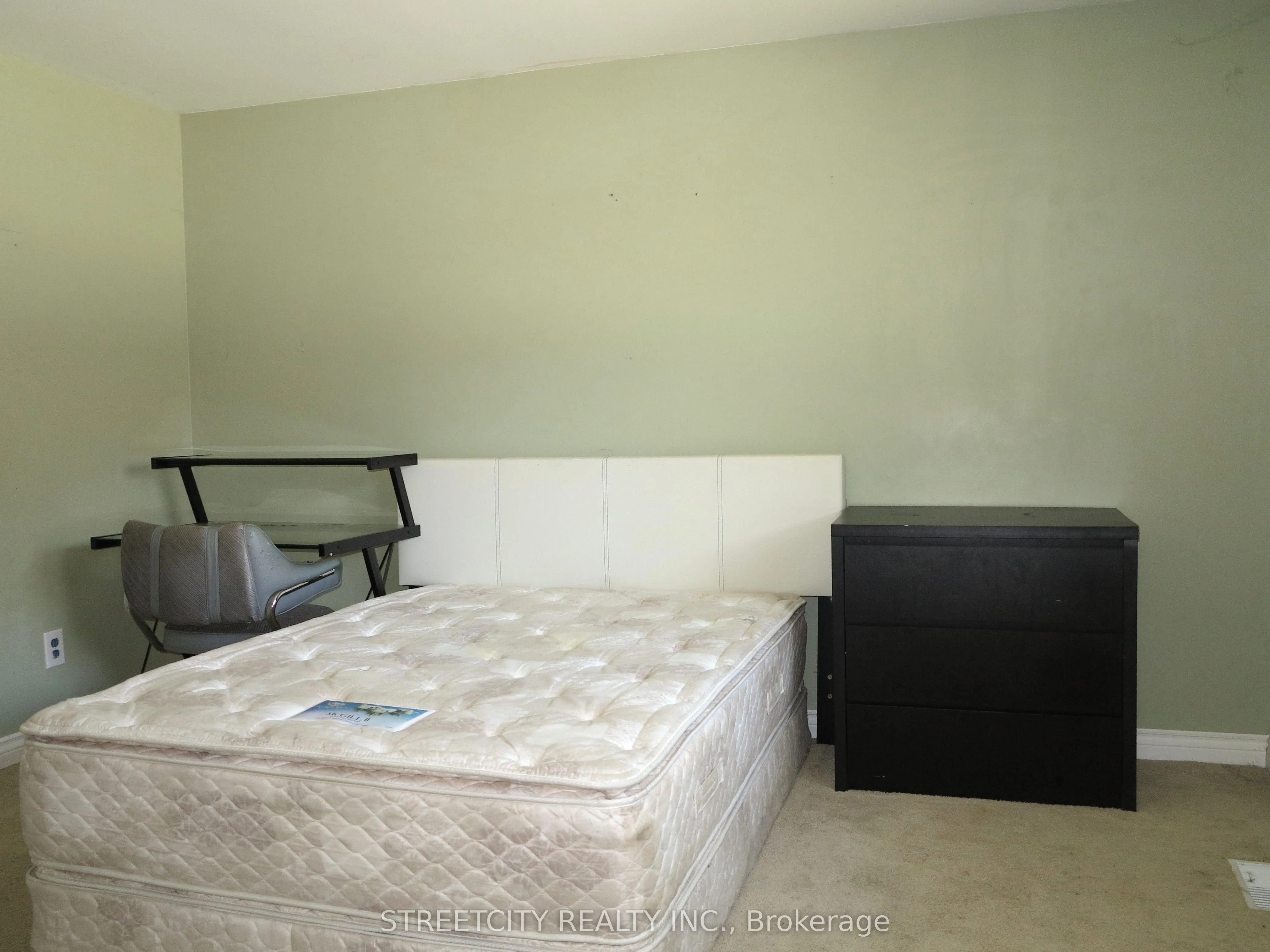 383 Castlegrove Close