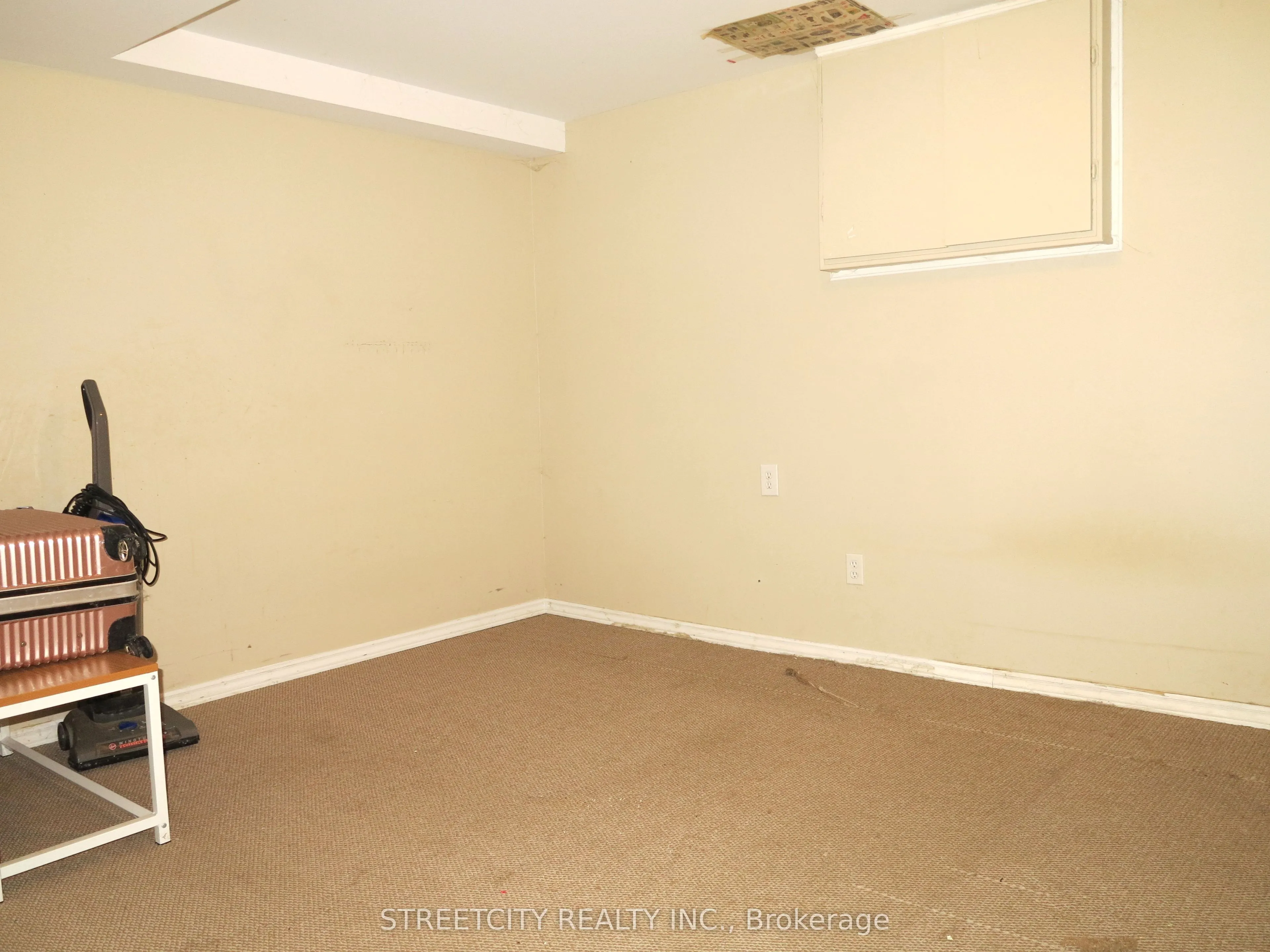 383 Castlegrove Close