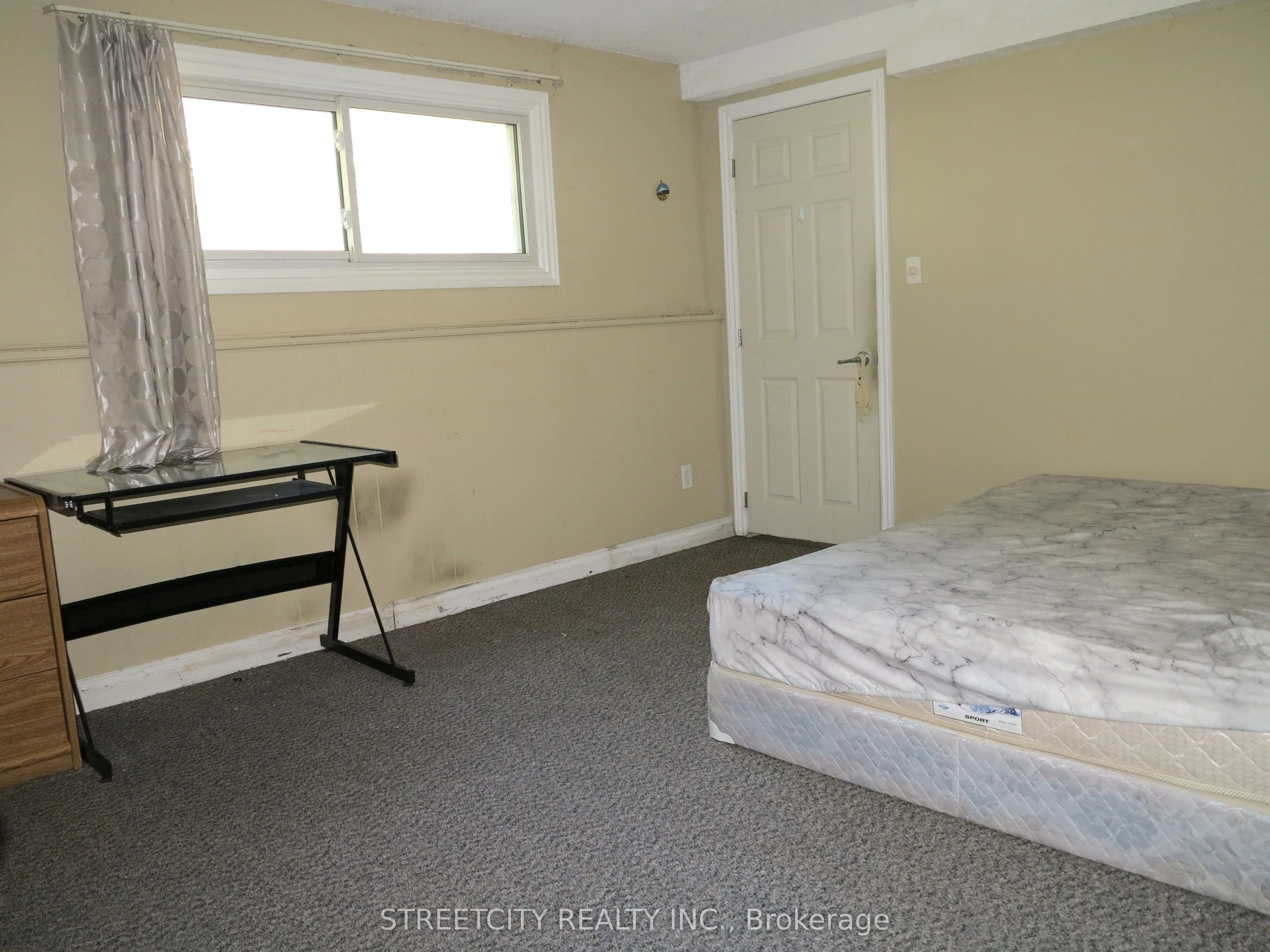 383 Castlegrove Close