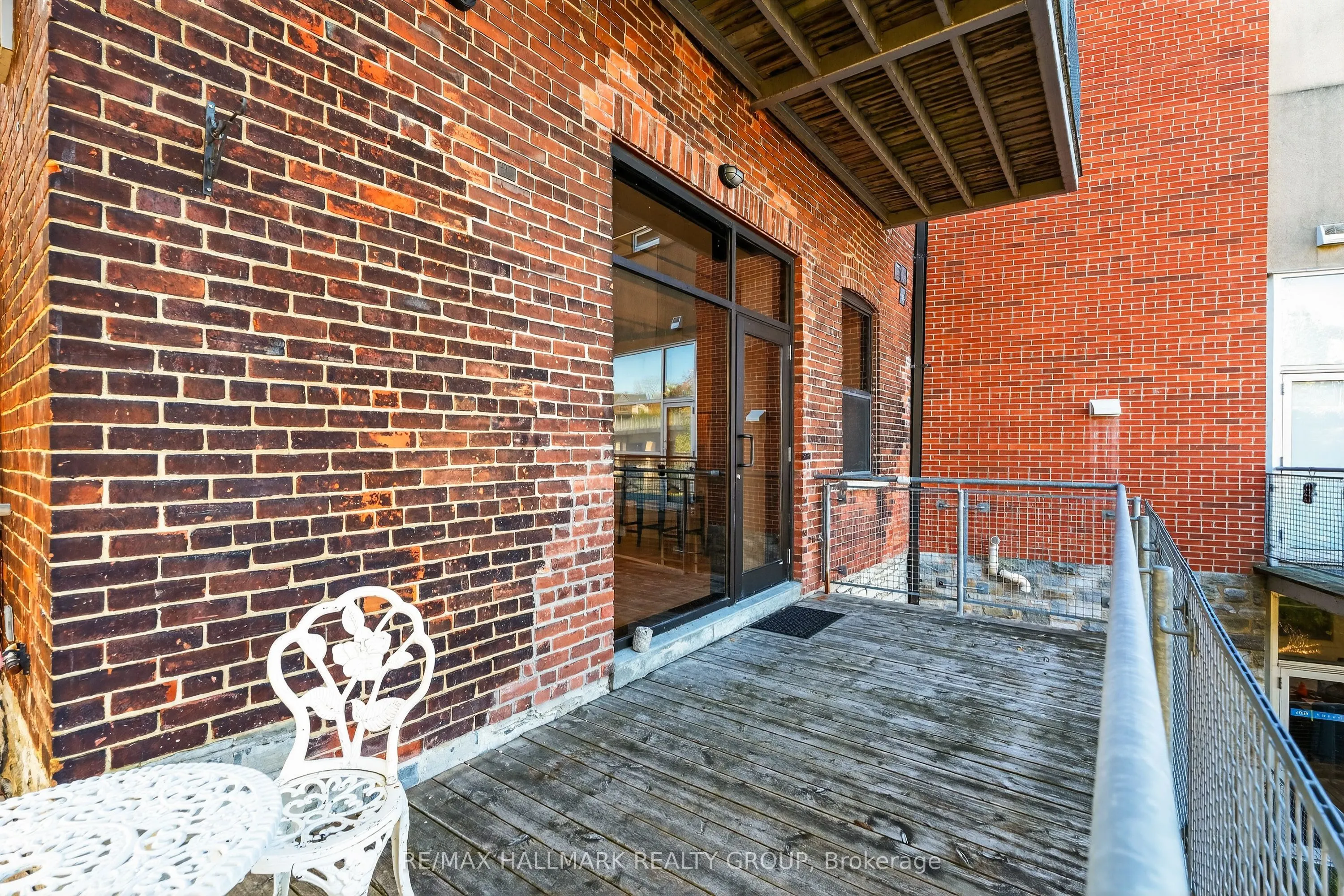 83 Little Bridge Street, #114