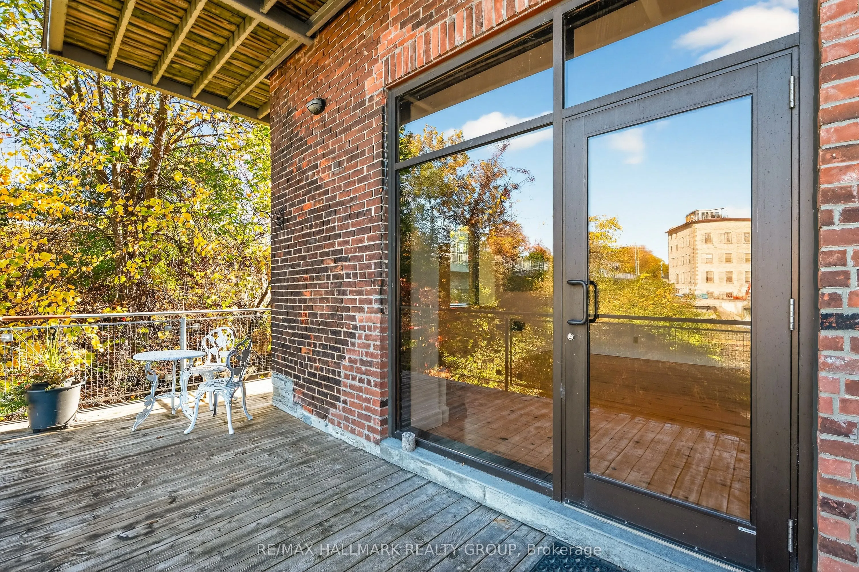 83 Little Bridge Street, #114